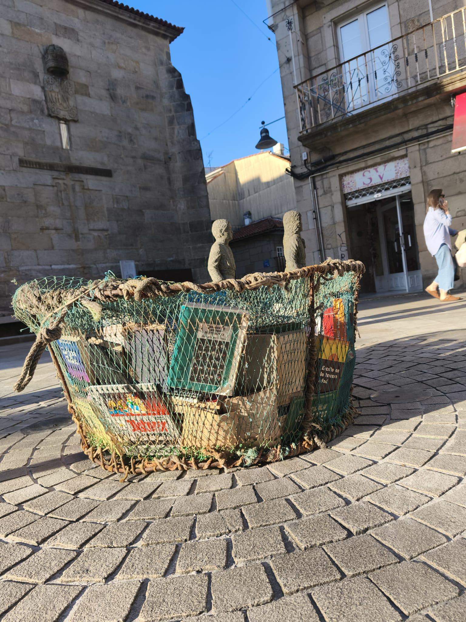 Marín decora sus calles para ser la 'Vila do Libro' Marín decora sus calles para ser la 'Vila do Libro'