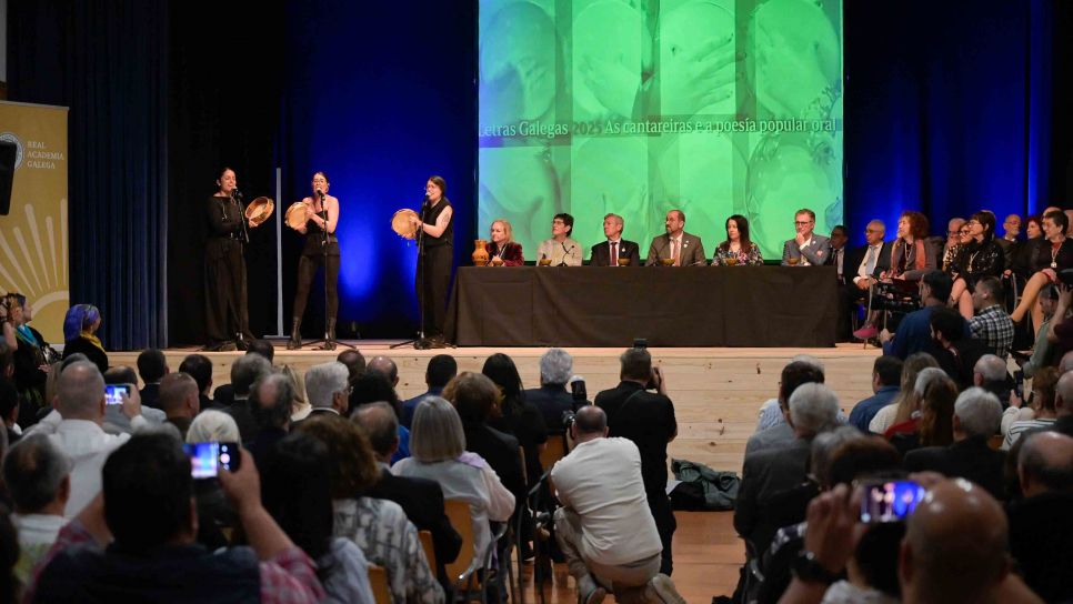 Pleno da RAG polo Día das Letras Galegas 2025