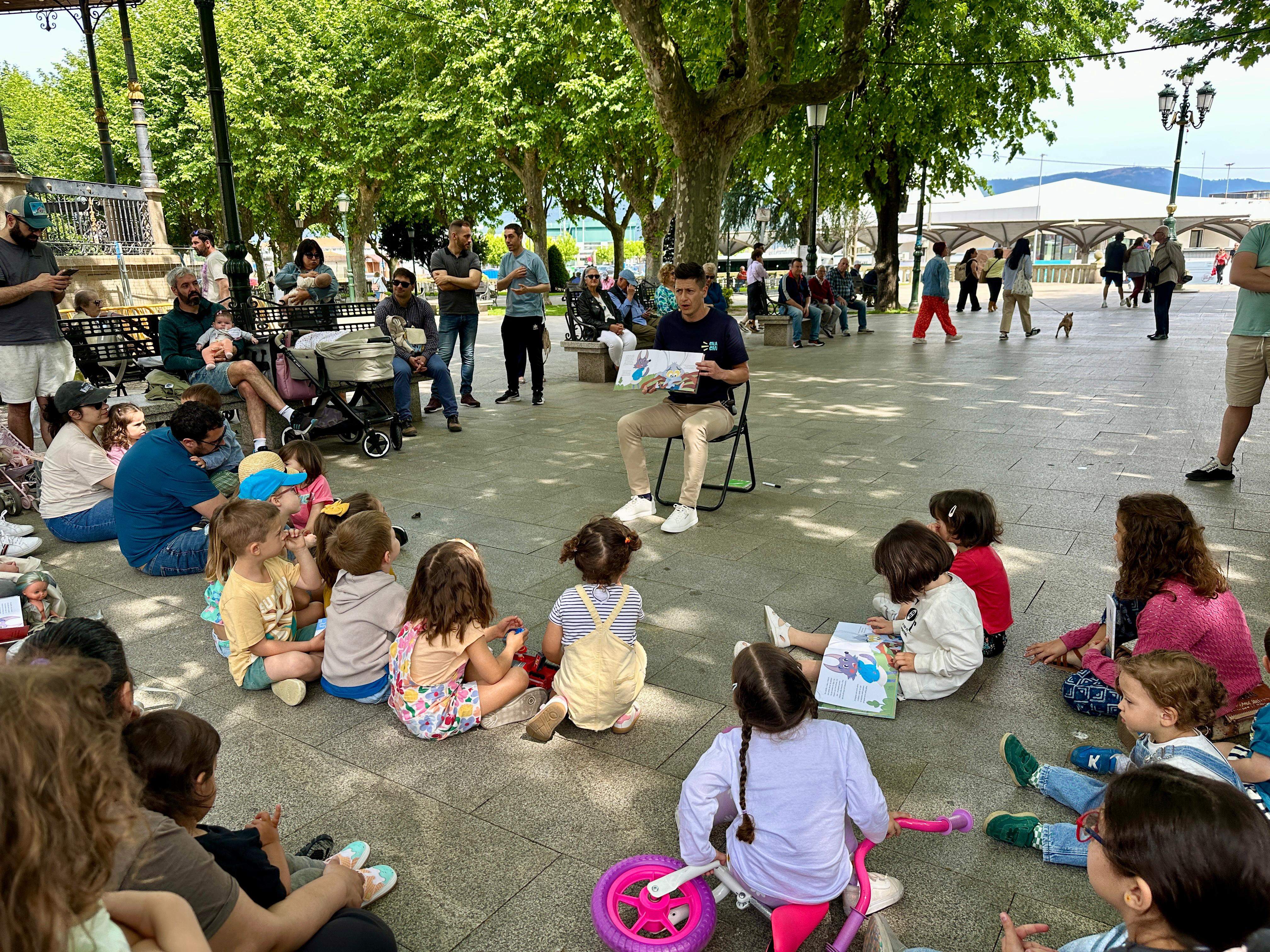 Acto institucional en Marín Vila do Libro por el Día das Letras Galegas