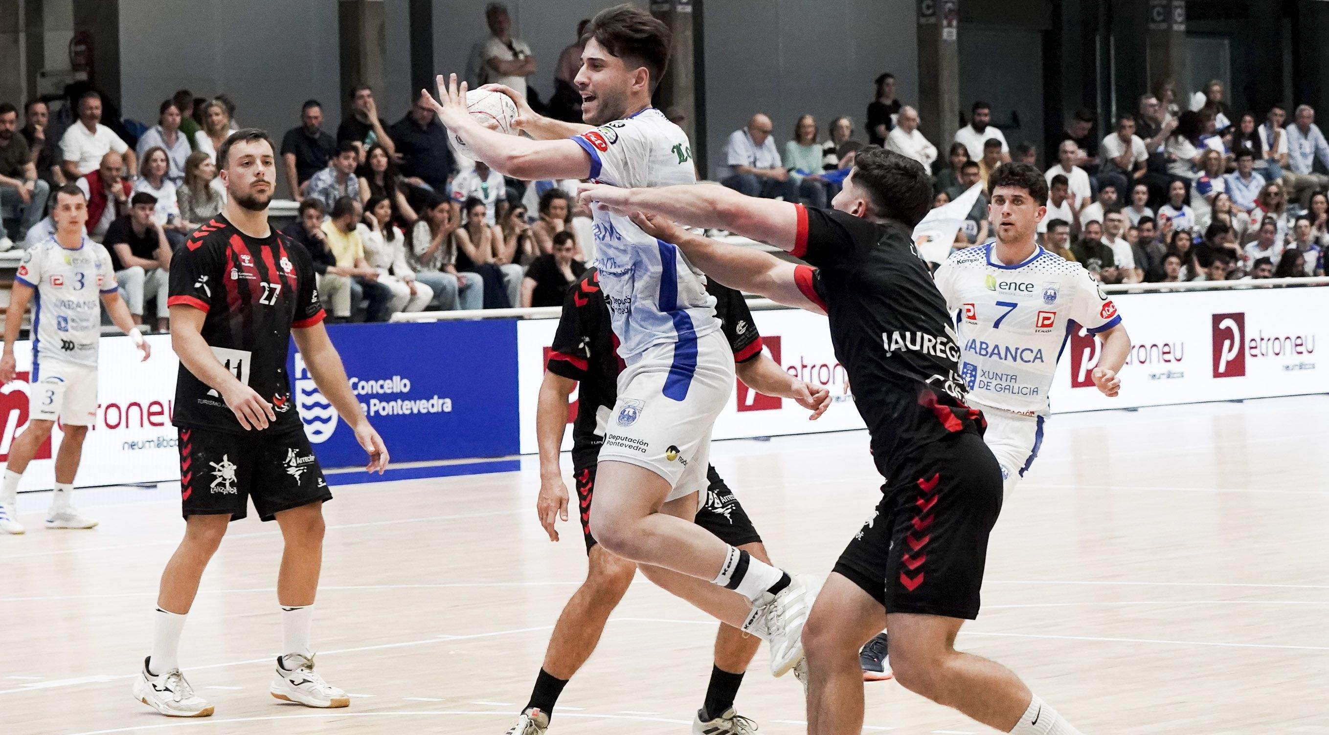 Partido entre Cisne y Lanzarote en el Municipal