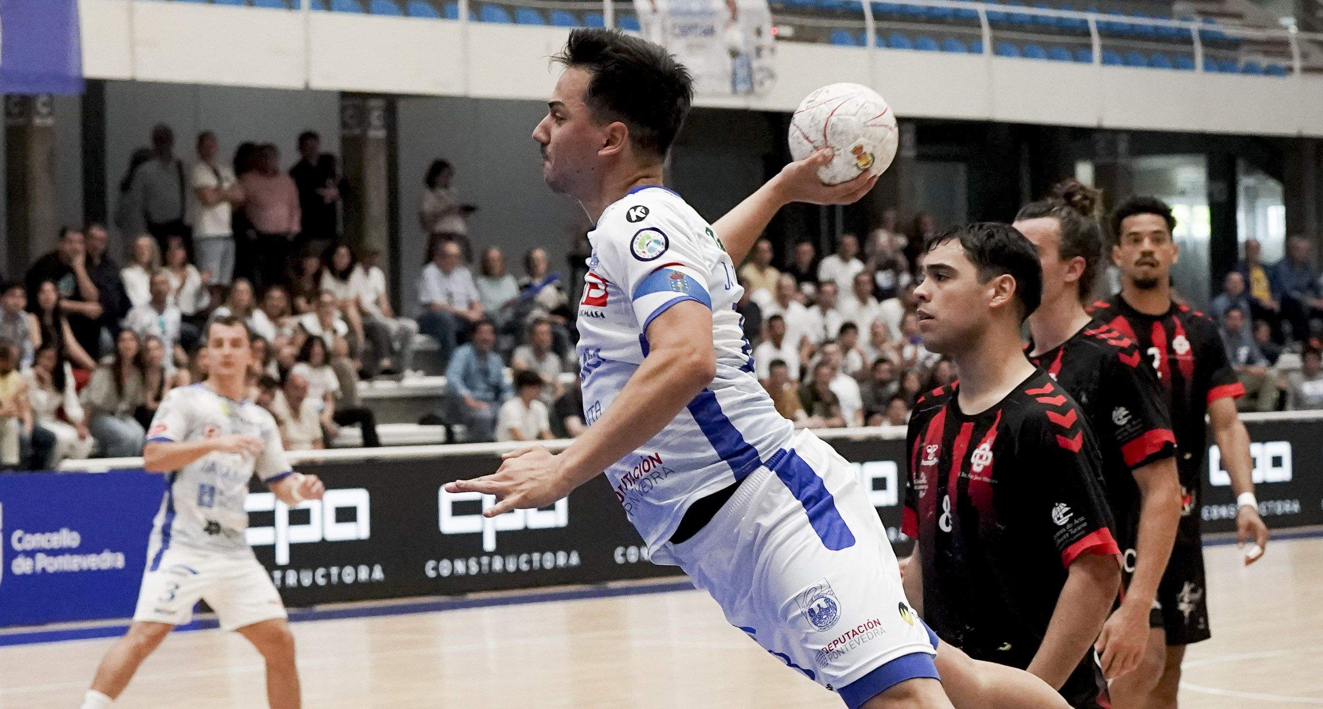 Partido entre Cisne y Lanzarote en el Municipal