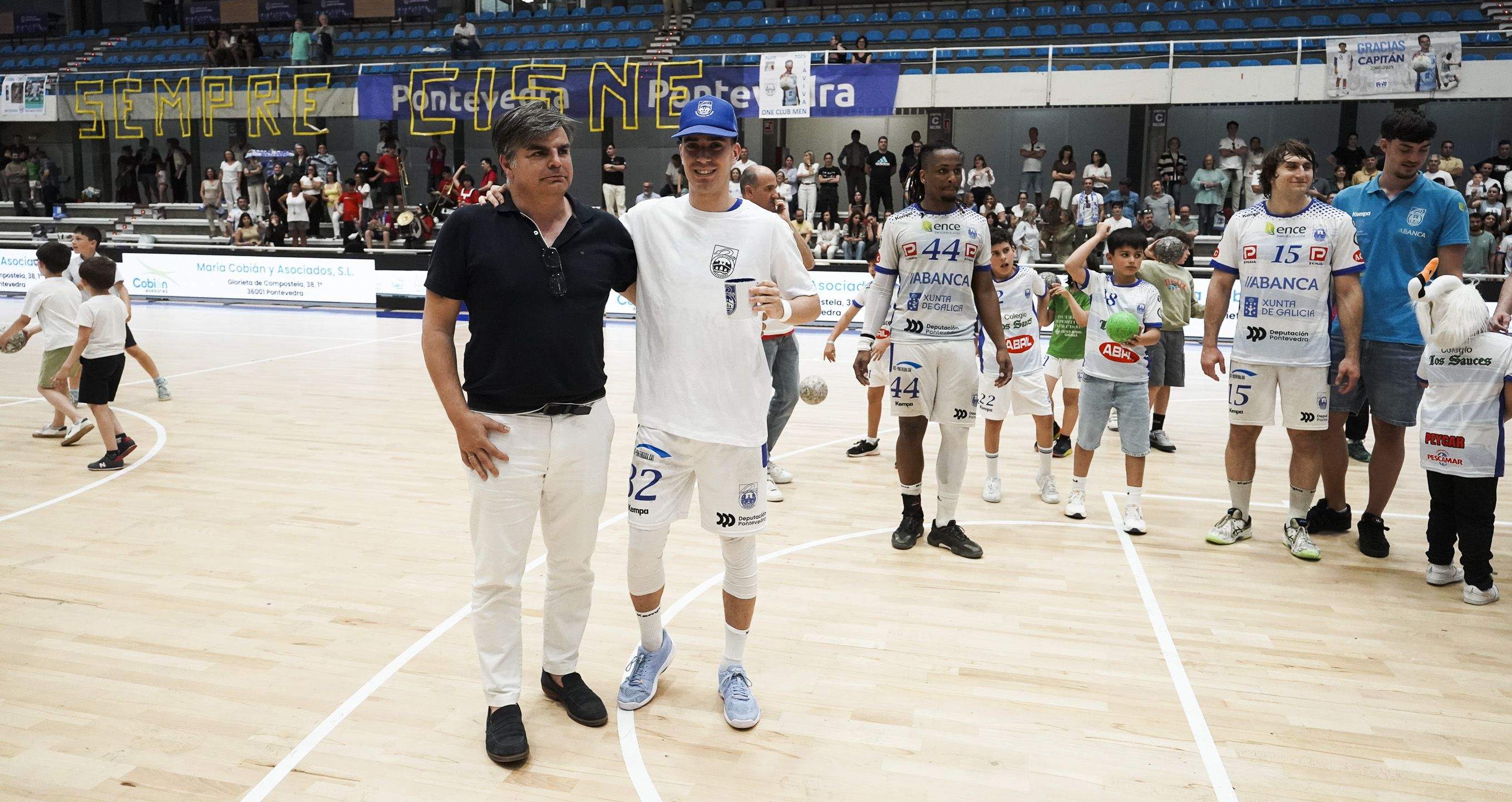 Partido entre Cisne y Lanzarote en el Municipal