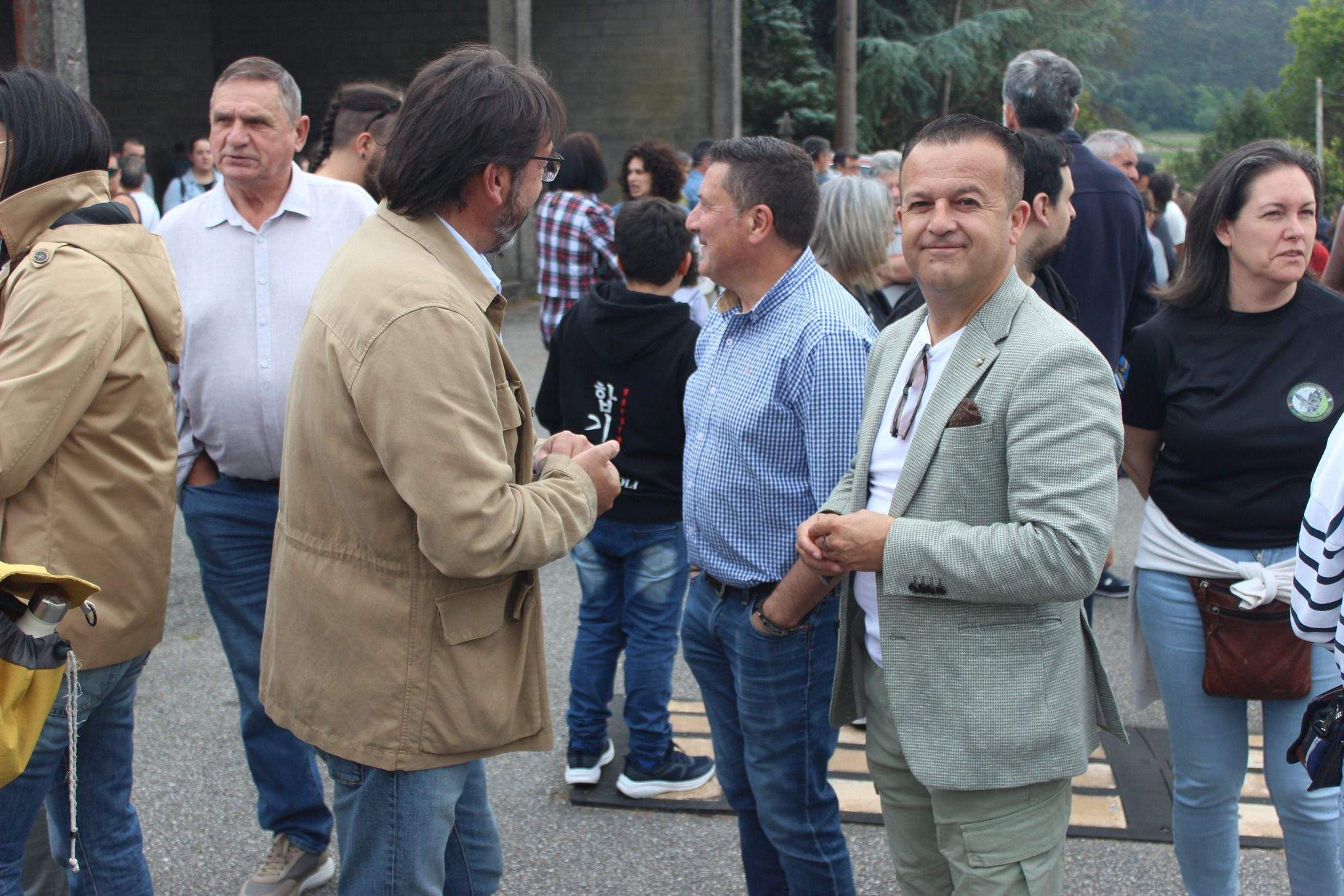Cadena humana en defensa del CEIP San Clemente de Caldas