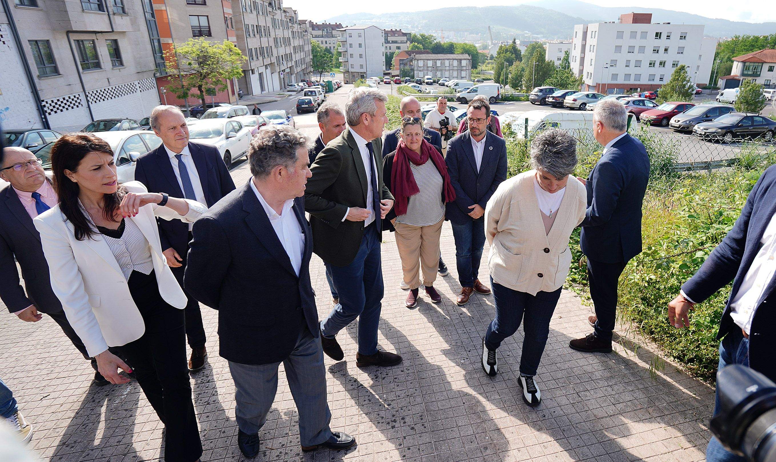 Acta de cesión de parcelas para construir 118 vivendas de promoción pública en Pontevedra