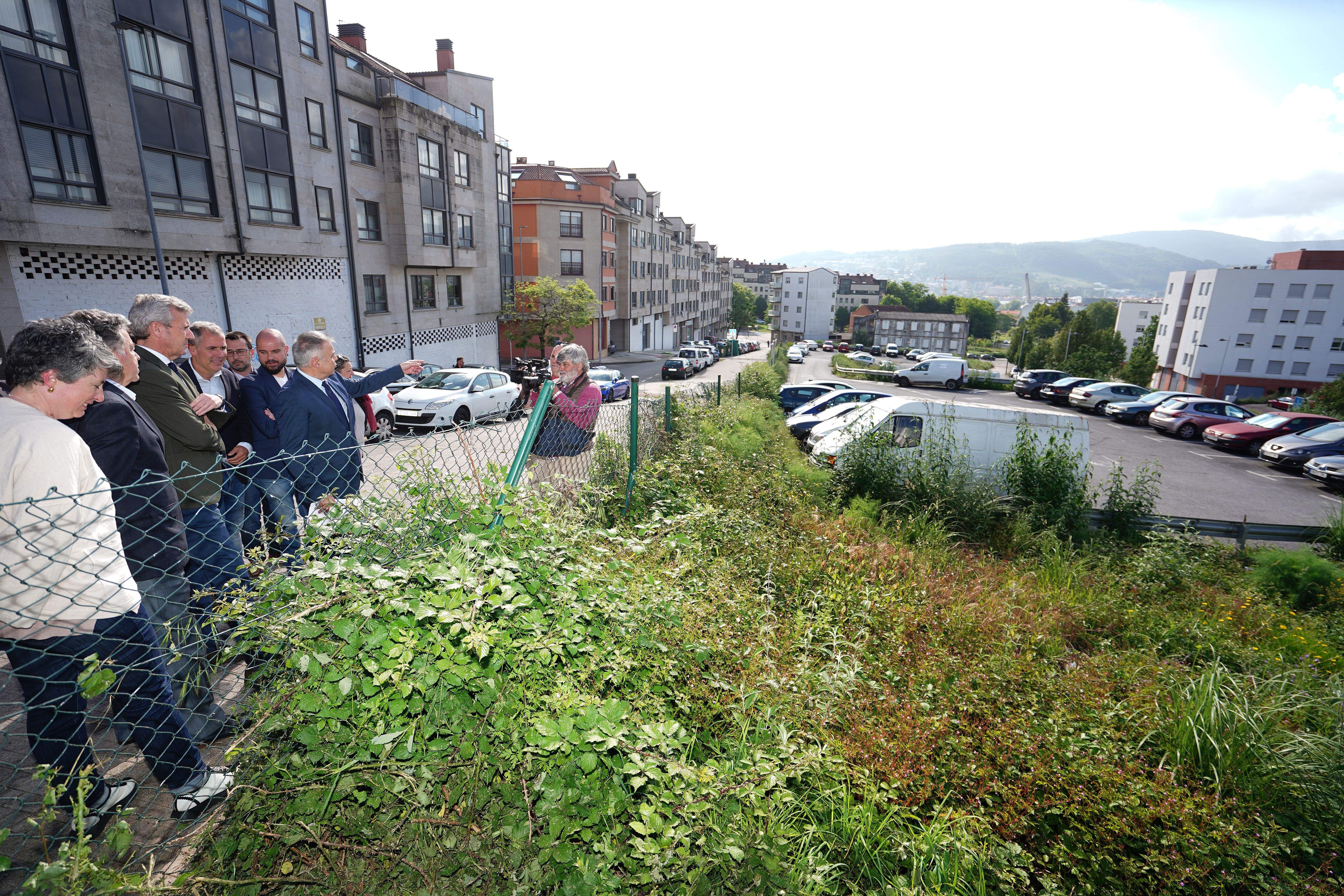 Acta de cesión de parcelas para construir 118 vivendas de promoción pública en Pontevedra