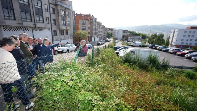 Acta de cesión de parcelas para construir 118 vivendas de promoción pública en Pontevedra