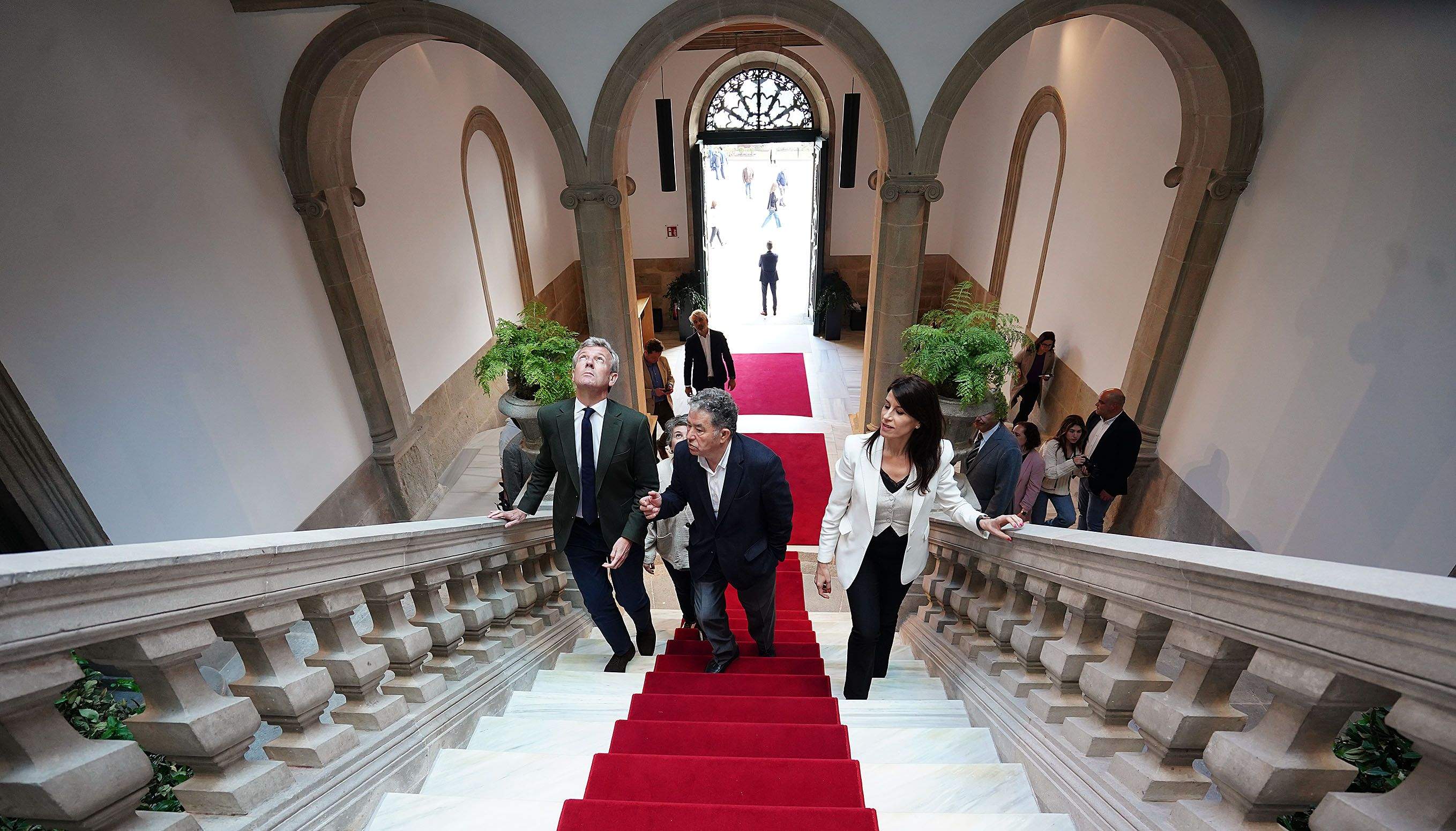 Visita institucional de Alfonso Rueda a la casa consistorial de Pontevedra