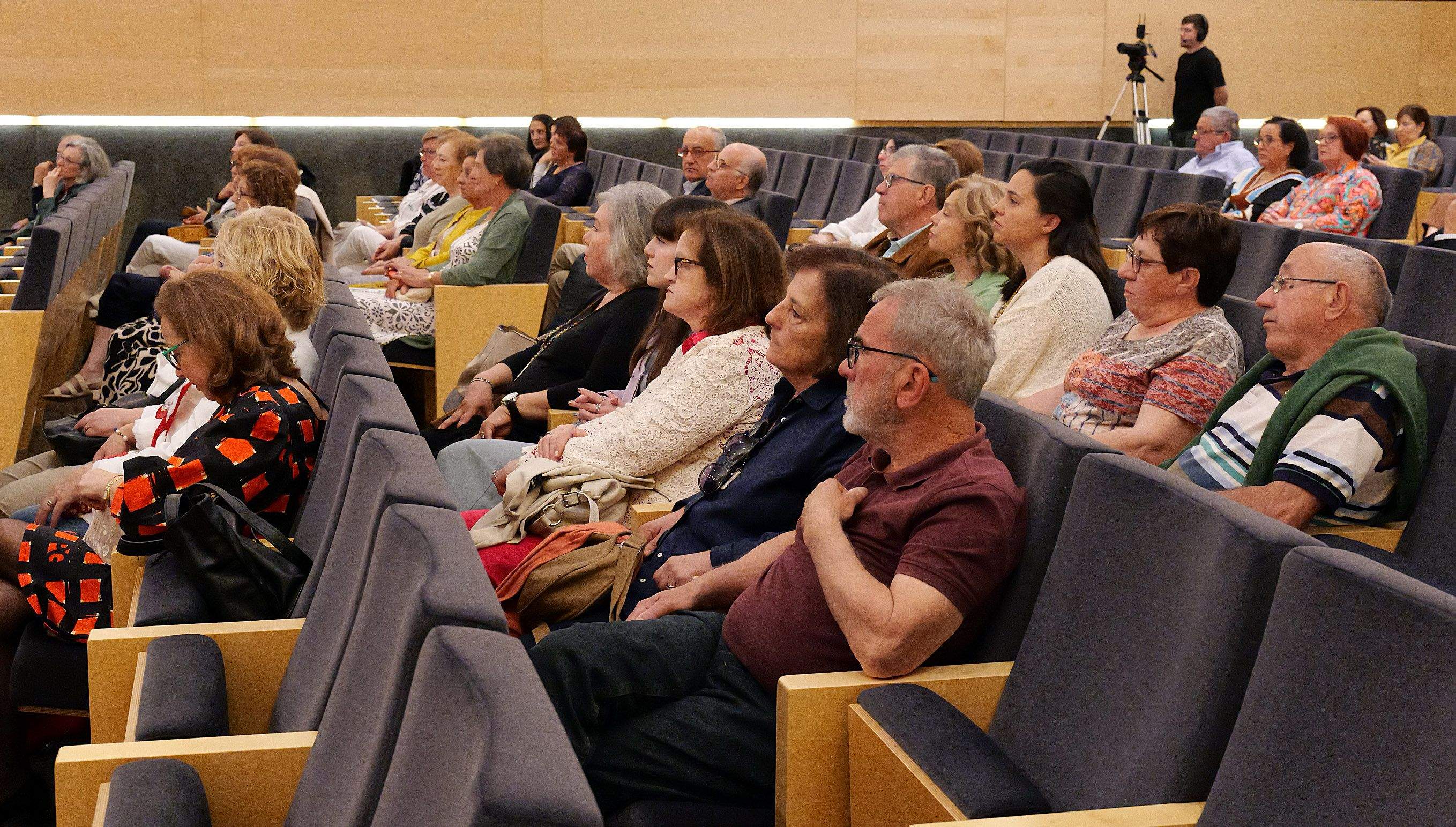 Homenaxe a profesionais sanitarios xubilados en 2024 Homenaxe a profesionais sanitarios xubilados en 2024