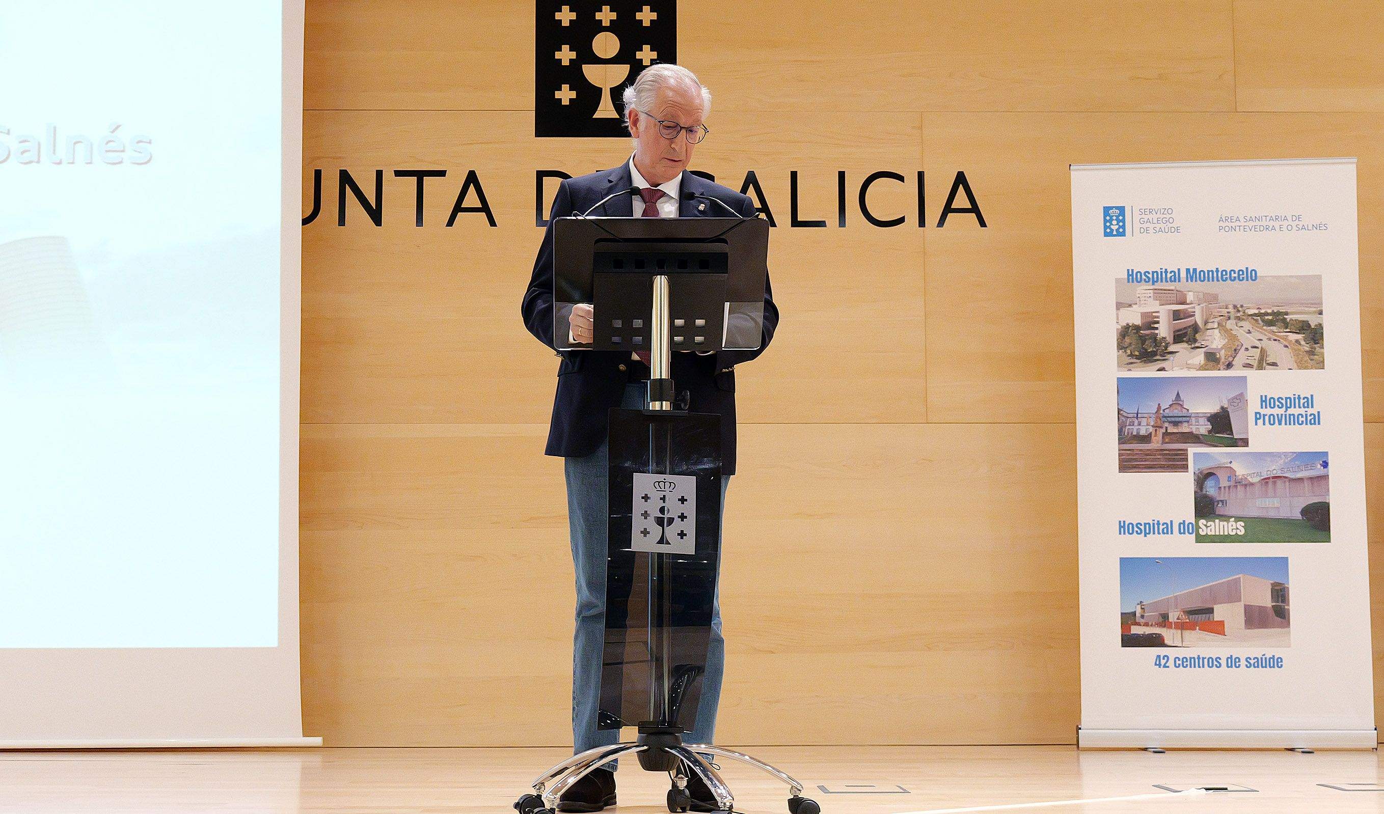 Homenaxe a profesionais sanitarios xubilados en 2024 Homenaxe a profesionais sanitarios xubilados en 2024