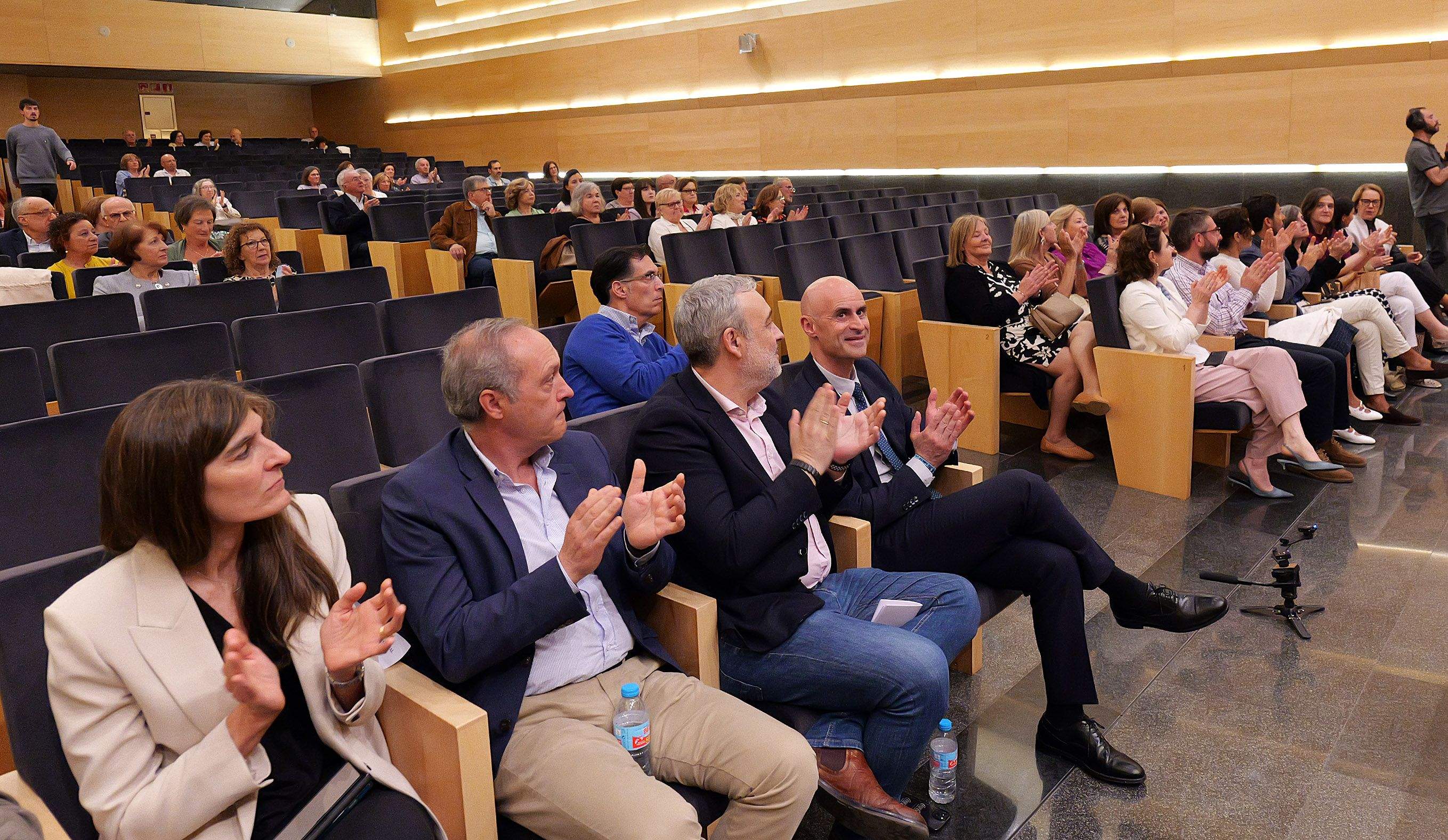 Homenaxe a profesionais sanitarios xubilados en 2024 Homenaxe a profesionais sanitarios xubilados en 2024