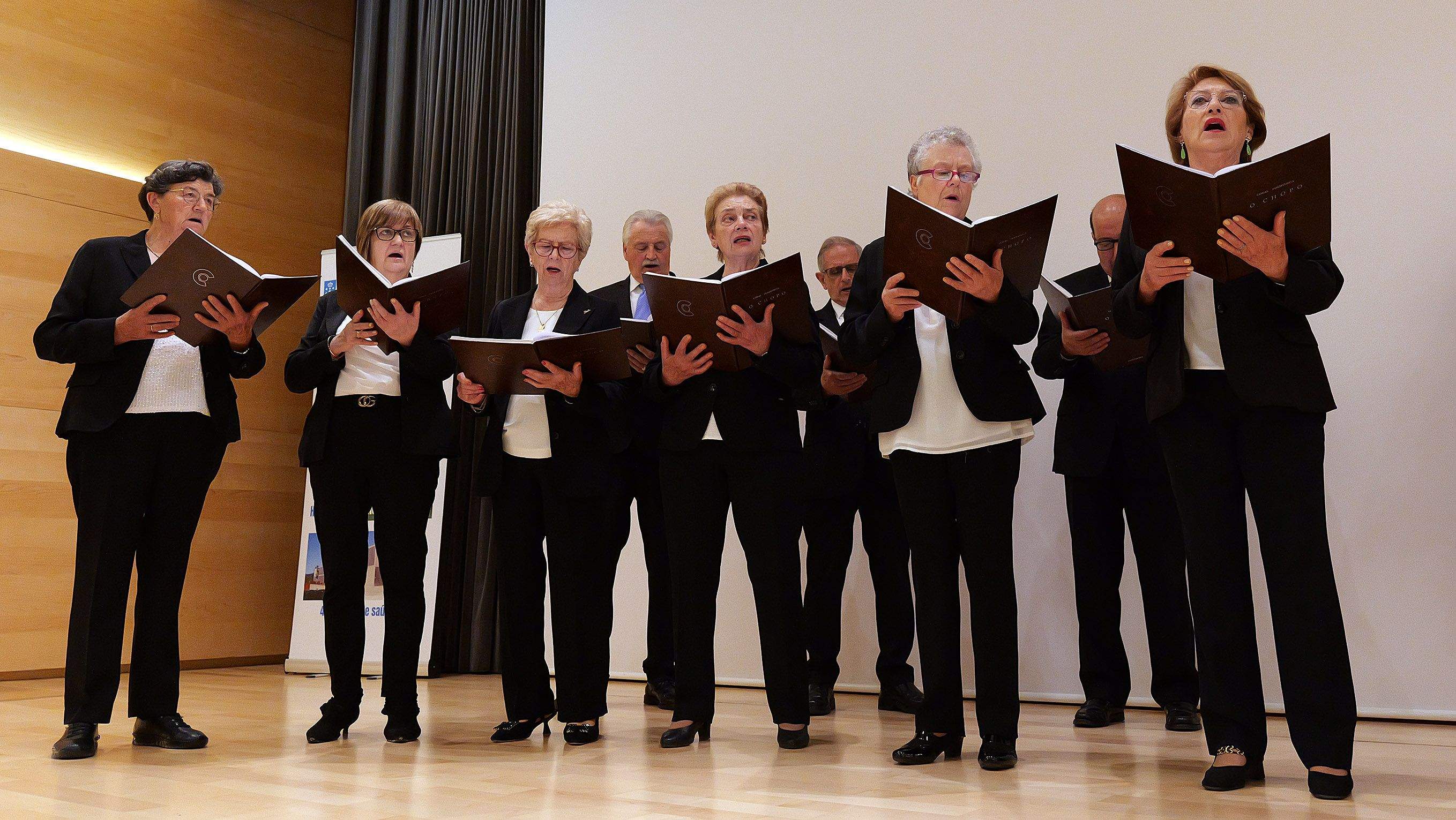 Homenaxe a profesionais sanitarios xubilados en 2024 Homenaxe a profesionais sanitarios xubilados en 2024