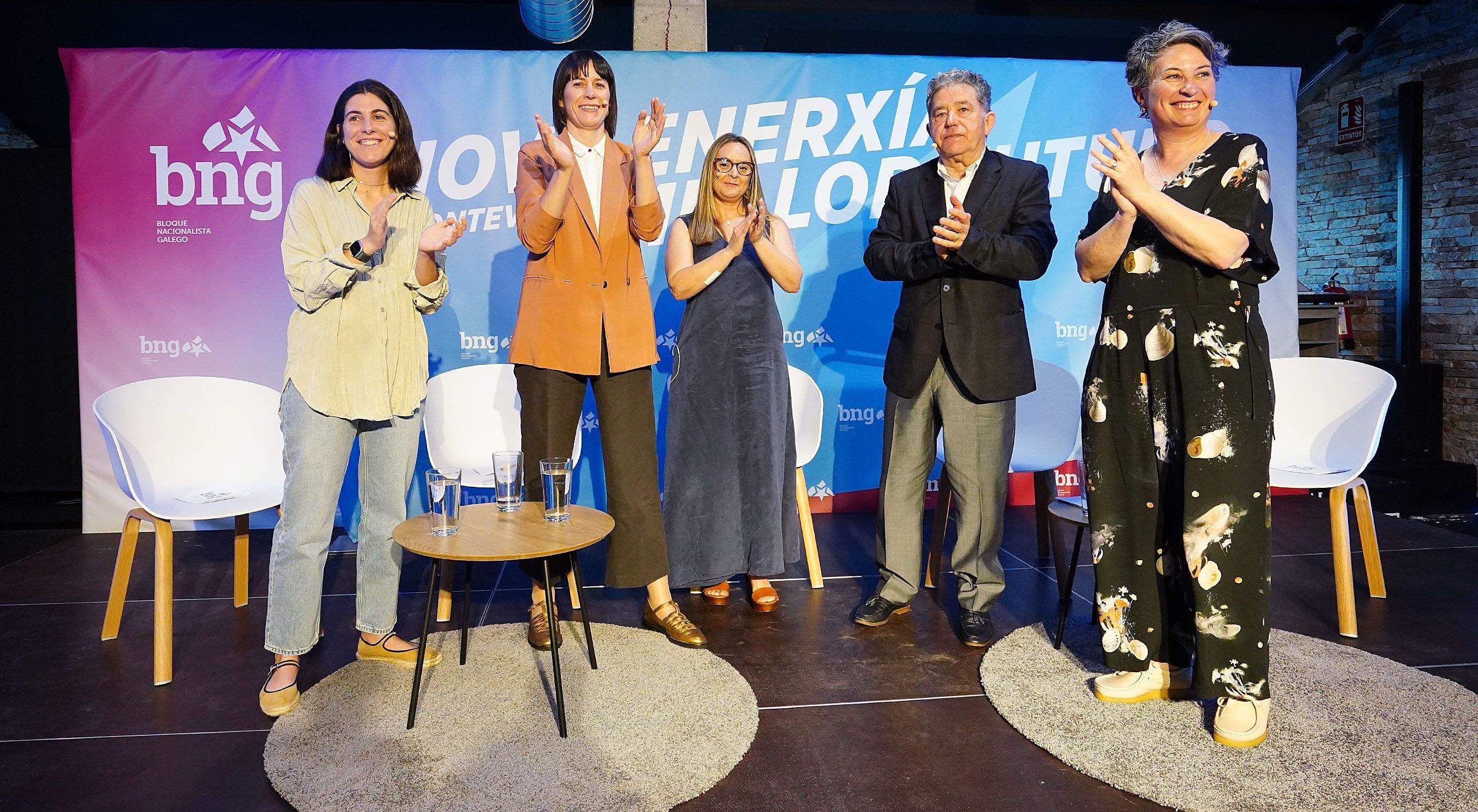 El BNG celebra su acto de mitad de mandato con el lema 'Nova enerxía, máis futuro' El BNG celebra su acto de mitad de mandato con el lema 'Nova enerxía, máis futuro'