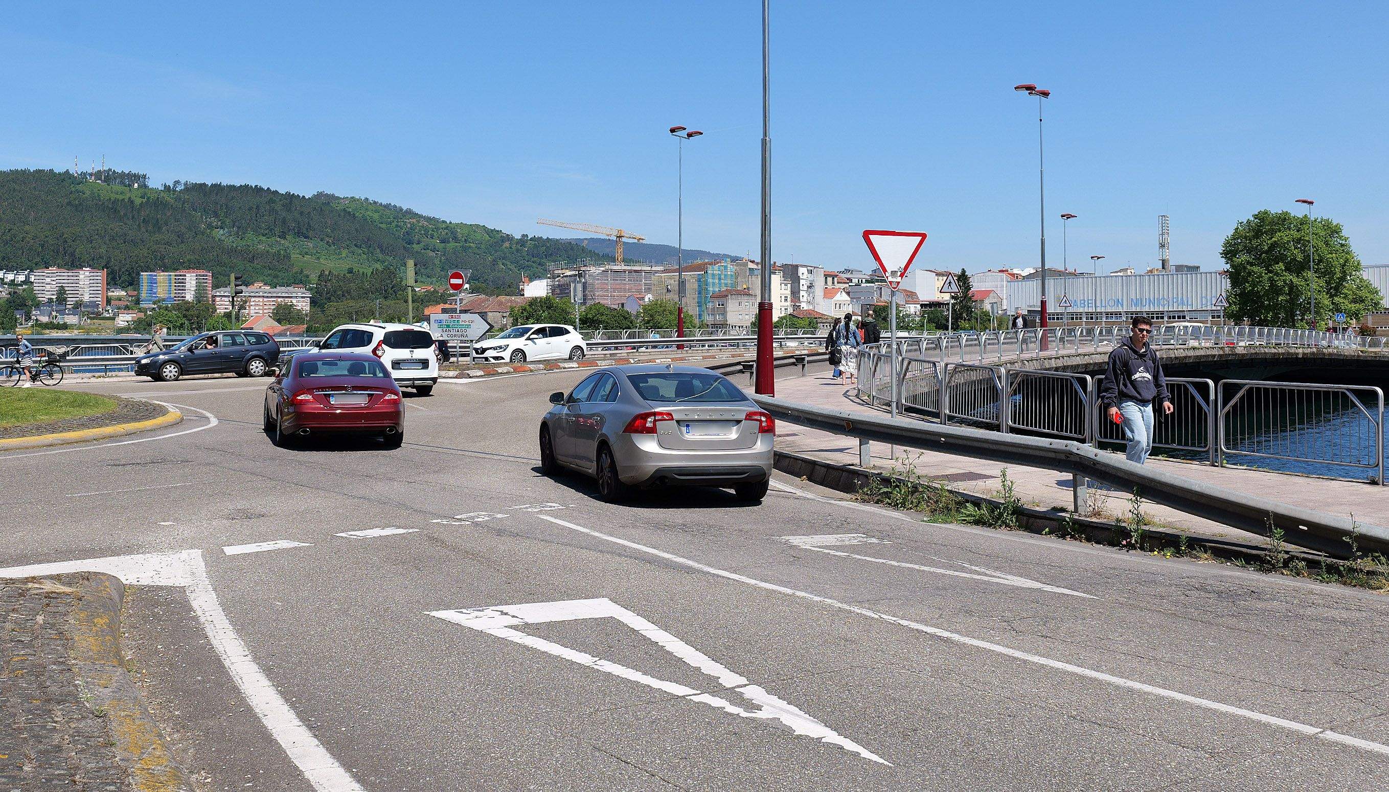 Este acceso na cabeceira sur da ponte de Santiago quedará cortado polas obras