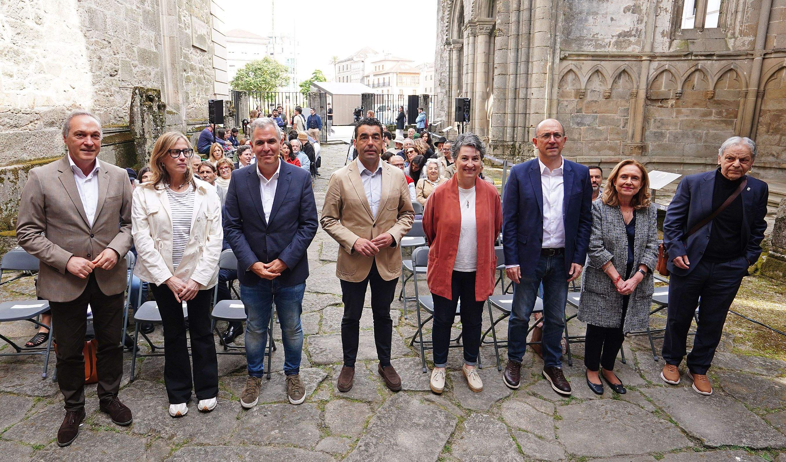 Presentación do programa da Bienal de Arte