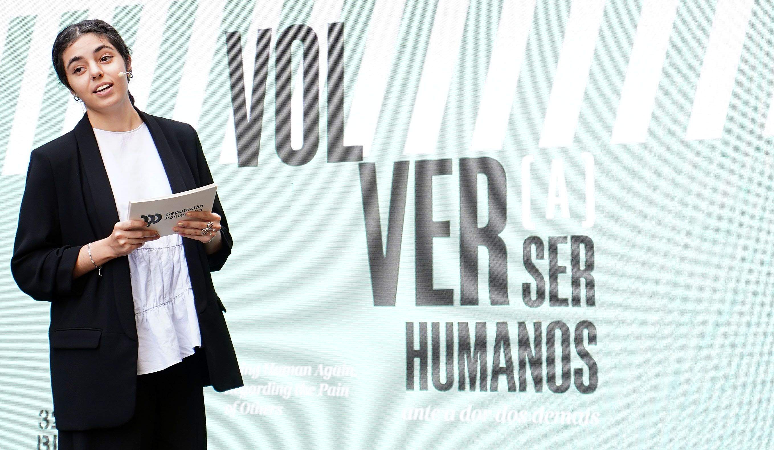 Presentación do programa da Bienal de Arte