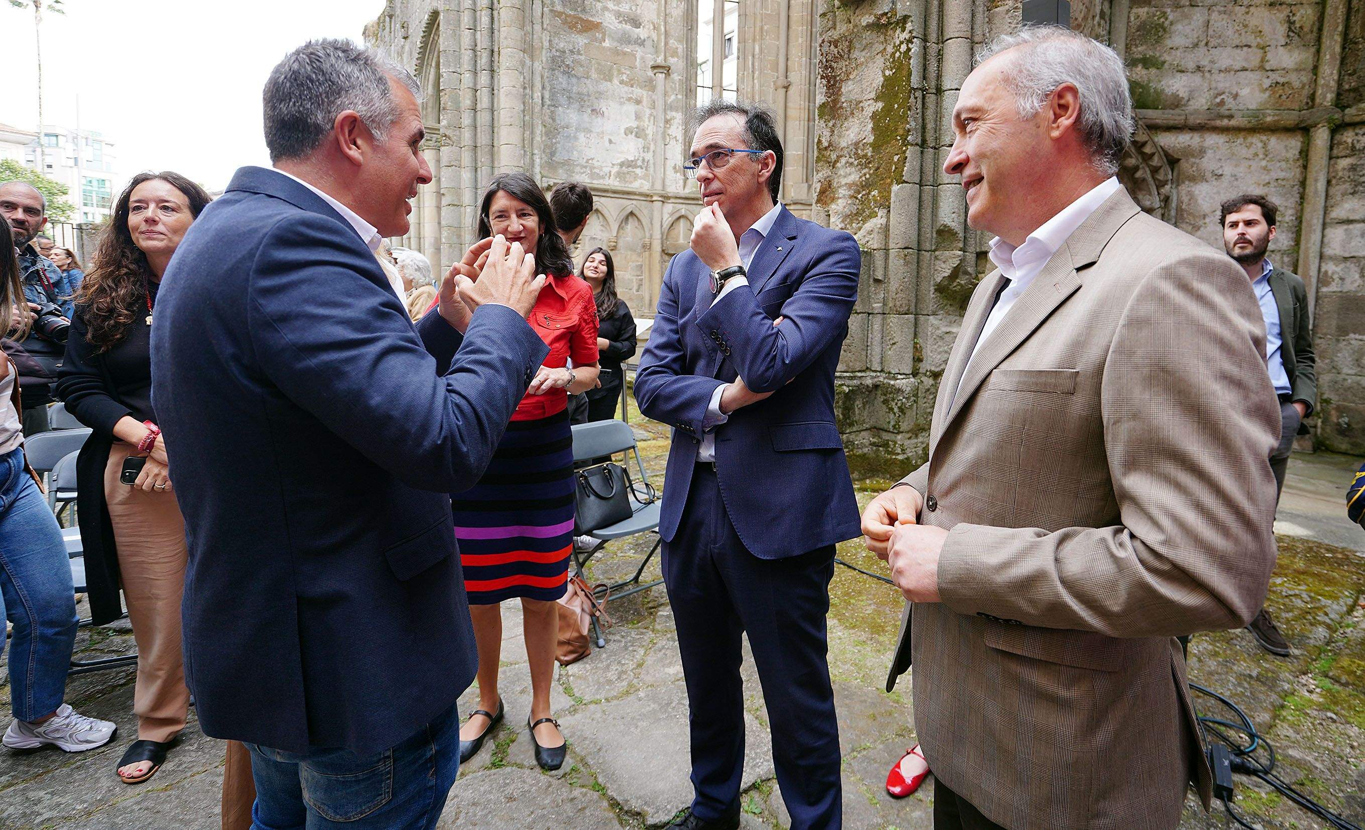 Presentación do programa da Bienal de Arte
