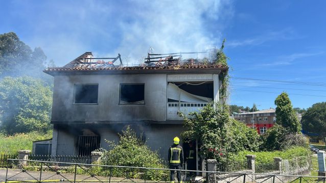 Vivienda de Mourente donde se producía el incendio Vivienda de Mourente donde se producía el incendio