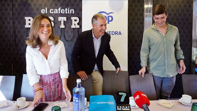 Pepa Pardo, Rafa Domínguez y Guille Juncal, en un desayuno informativo Pepa Pardo, Rafa Domínguez y Guille Juncal, en un desayuno informativo