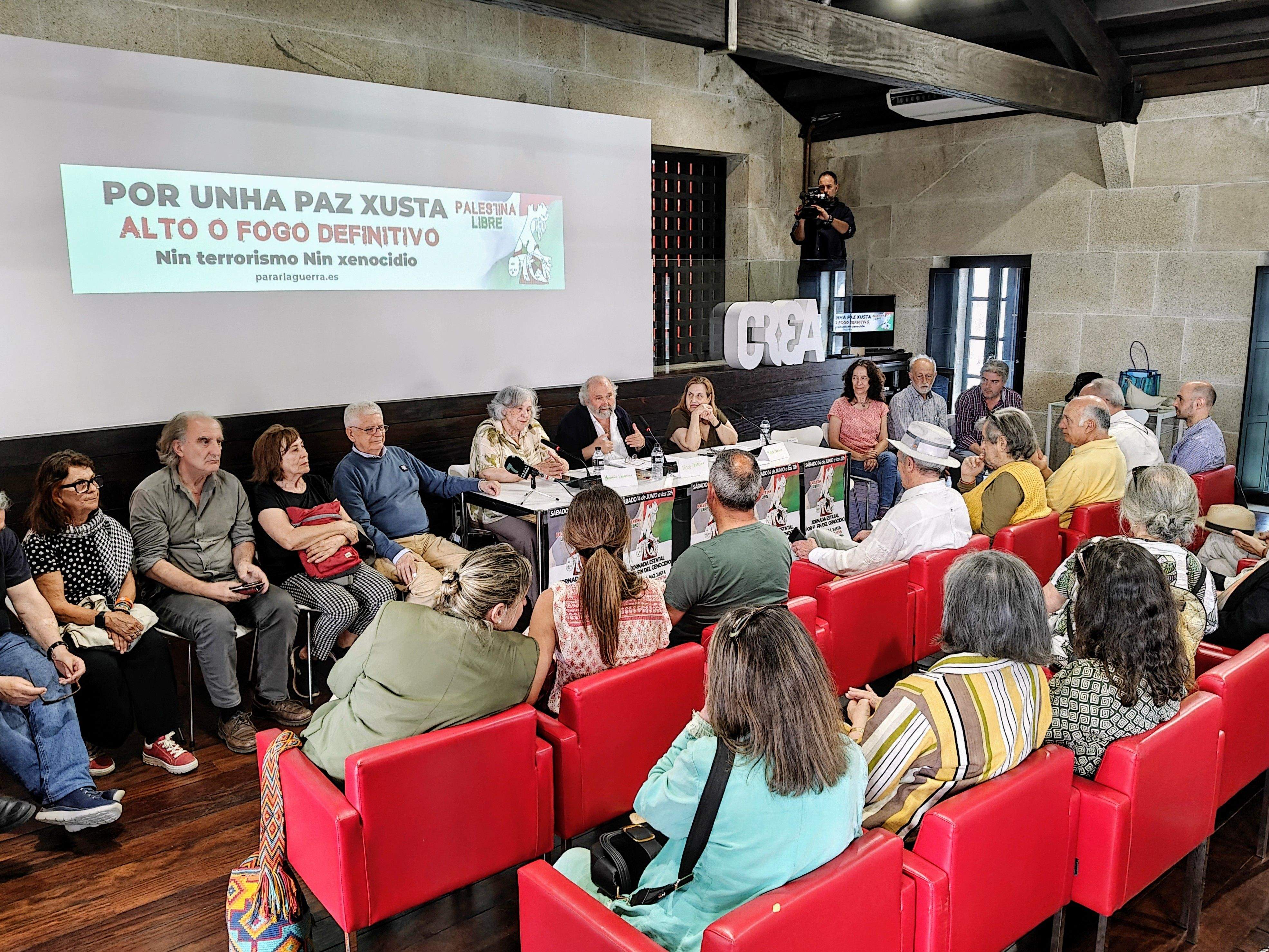 Numerosas personalidades asistiron á presentación do acto para pedir que cese o ataque a Palestina