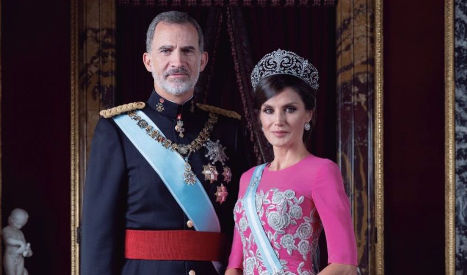 Cartel de la exposición  ‘Felipe VI 2014-2024. Una década de la Historia de la Corona de España’