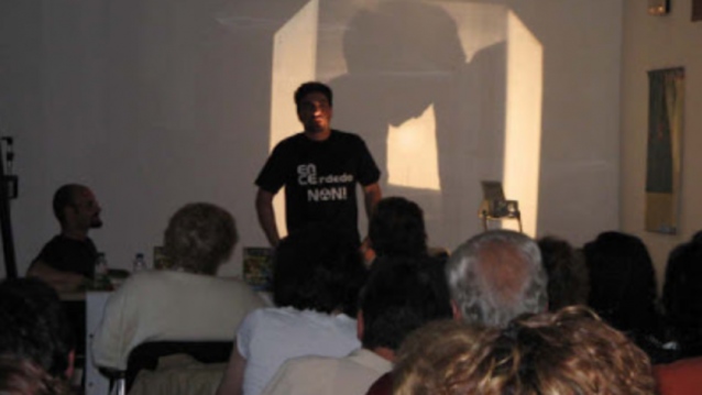 Presentación en Cerdedo do libro Almanaque de encantos (2005). Presentación en Cerdedo do libro Almanaque de encantos (2005).