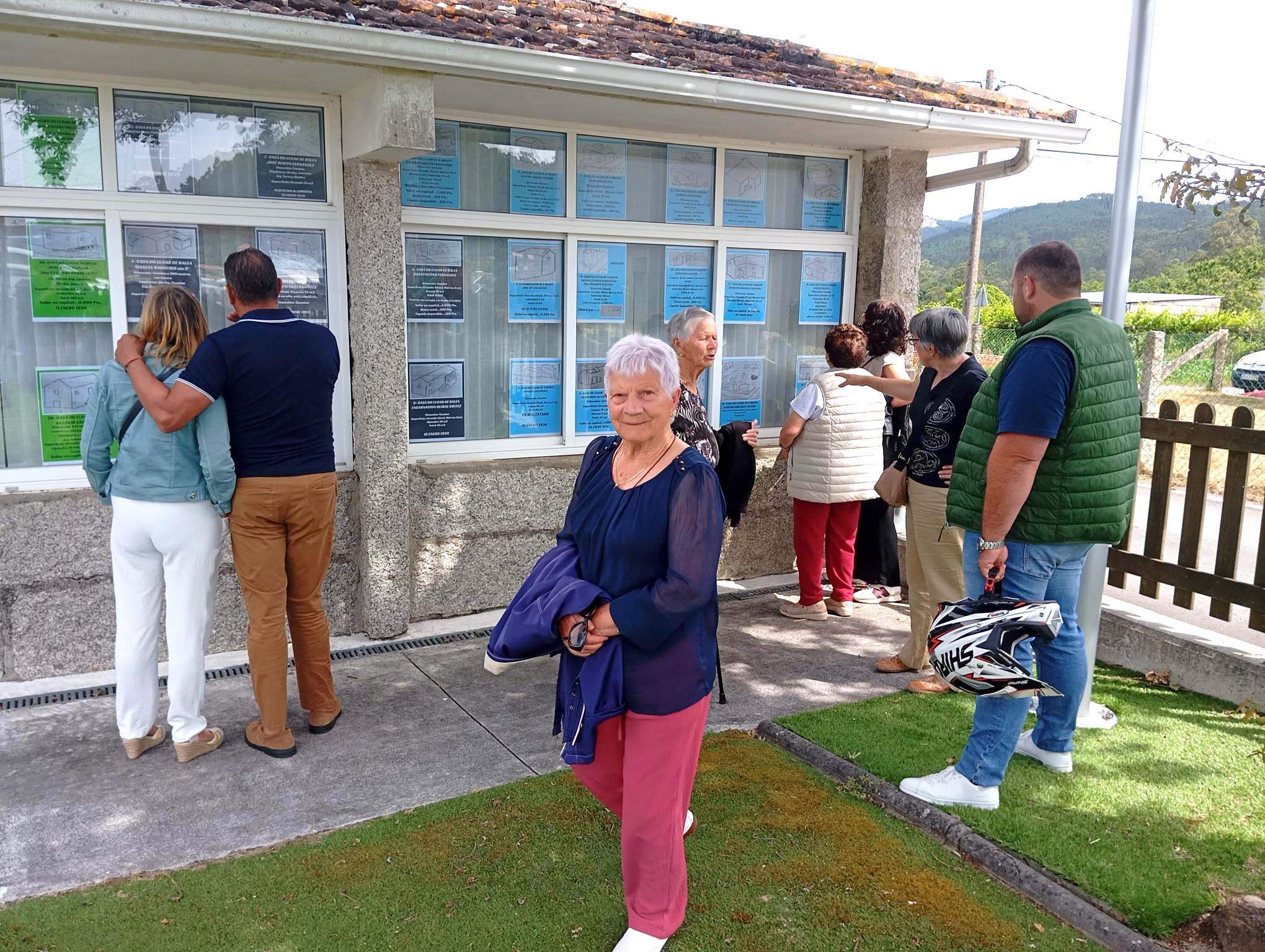 Visitantes á mostra das Casas Centenarias de Cerponzóns