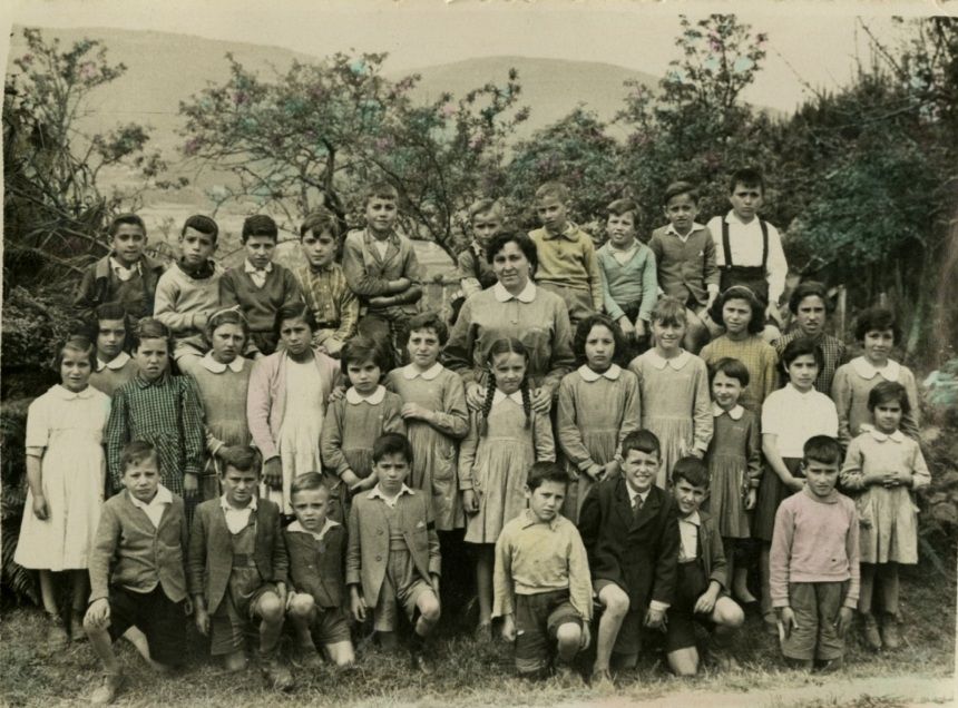 Curso escolar 1958-1959. Foto del Archivo Histórico Provincial