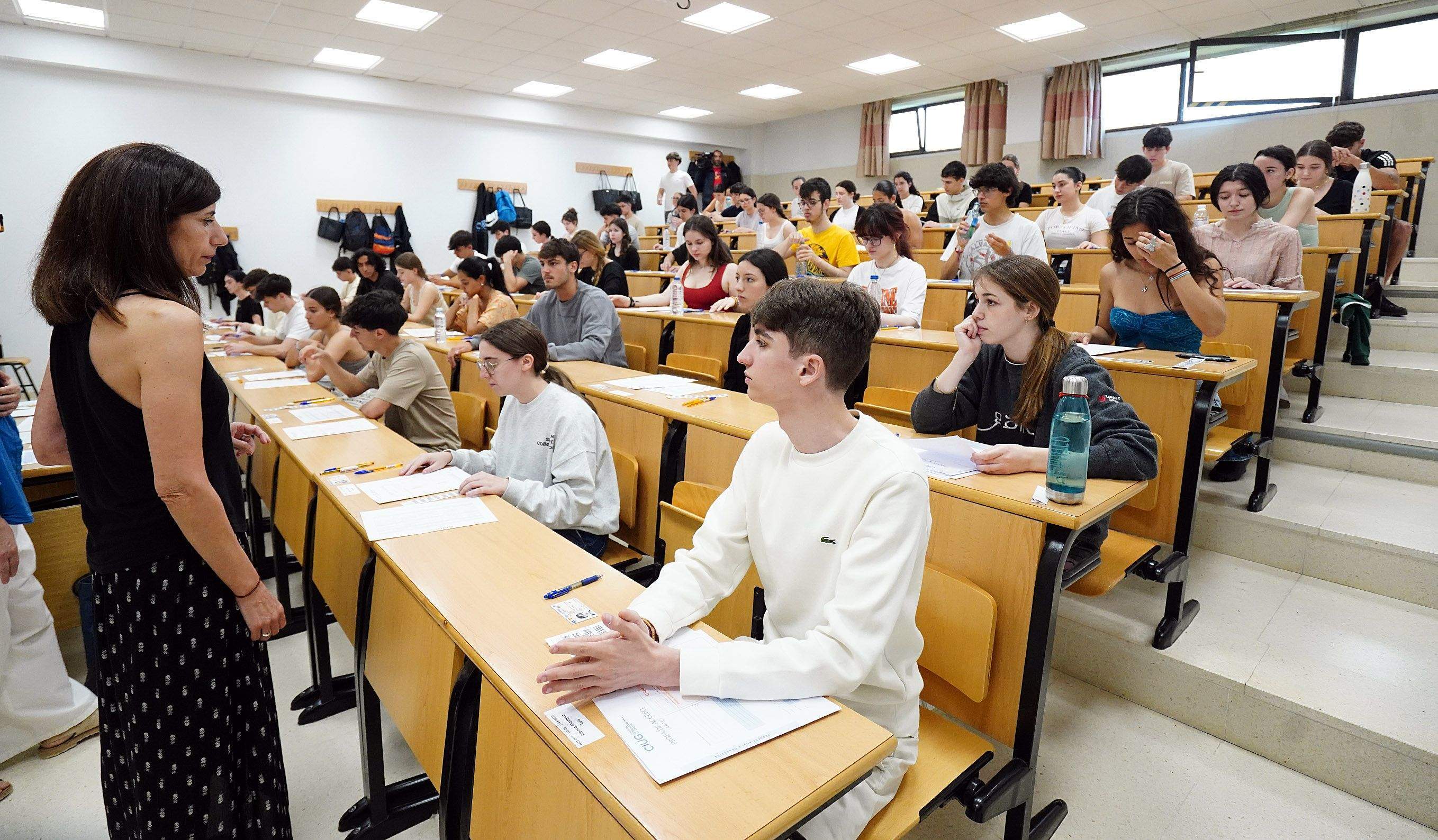 Probas da PAU, a nova selectividade, no campus de Pontevedra Probas da PAU, a nova selectividade, no campus de Pontevedra