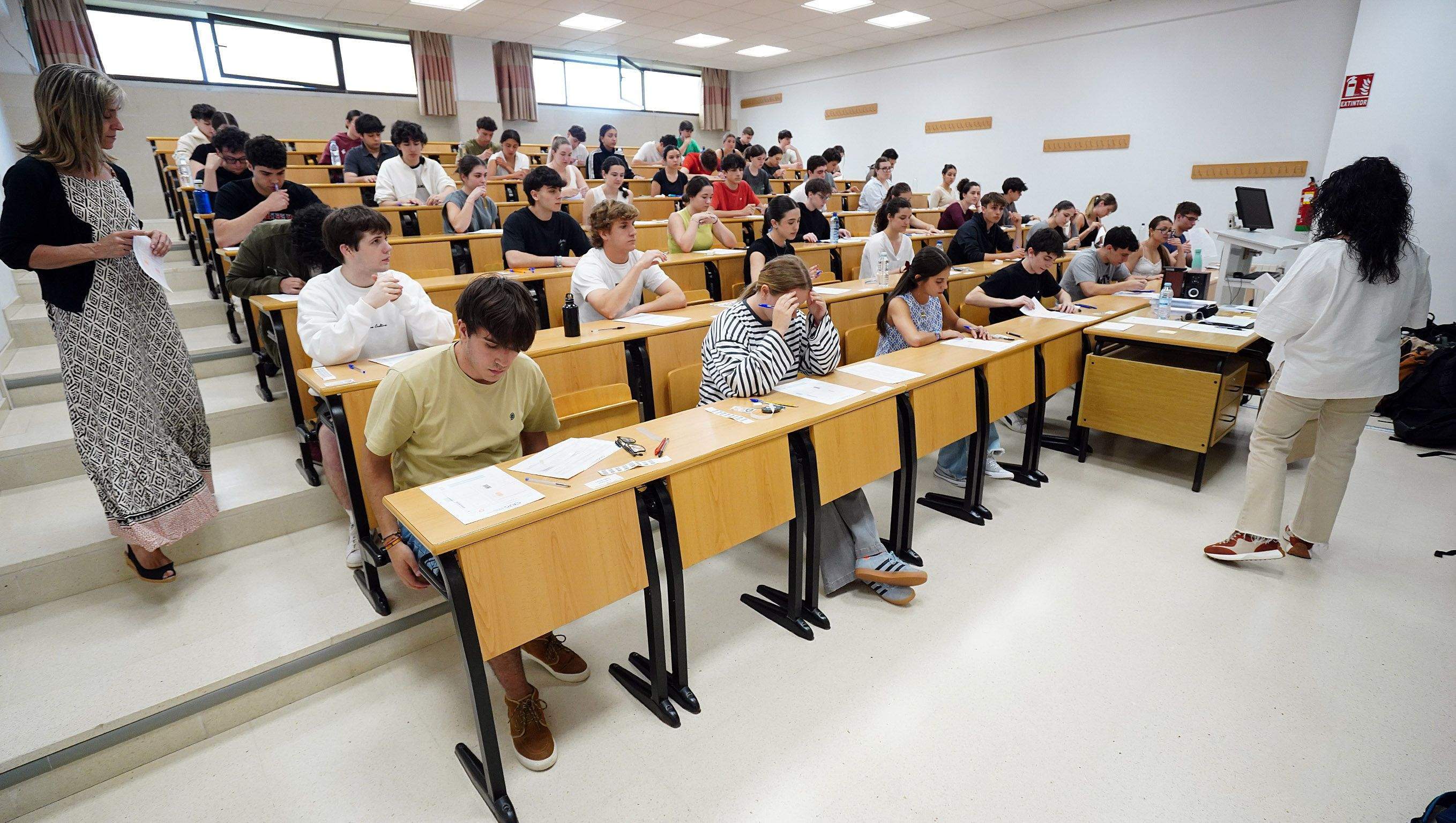 Probas da PAU, a nova selectividade, no campus de Pontevedra Probas da PAU, a nova selectividade, no campus de Pontevedra
