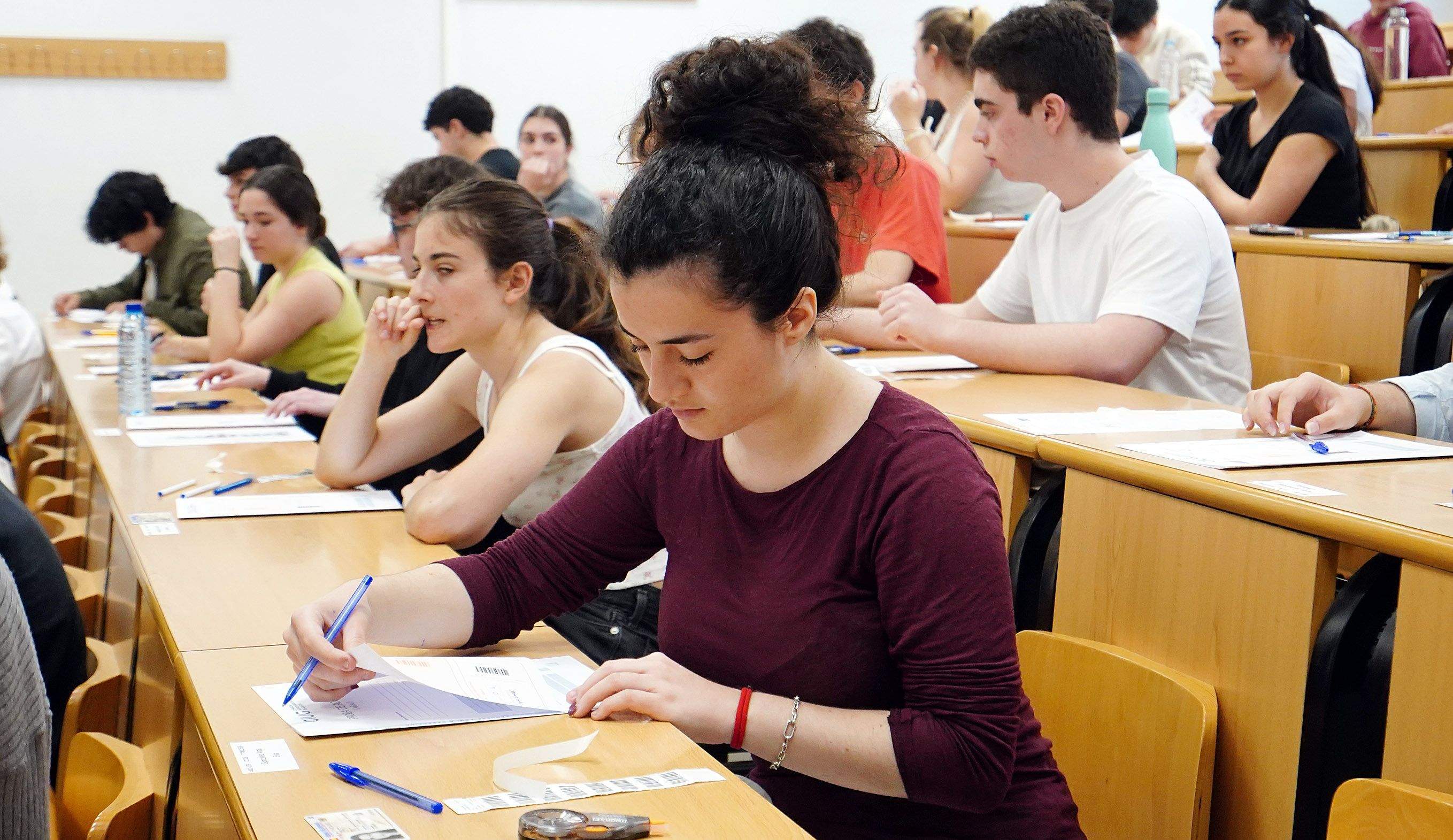 Probas da PAU, a nova selectividade, no campus de Pontevedra Probas da PAU, a nova selectividade, no campus de Pontevedra