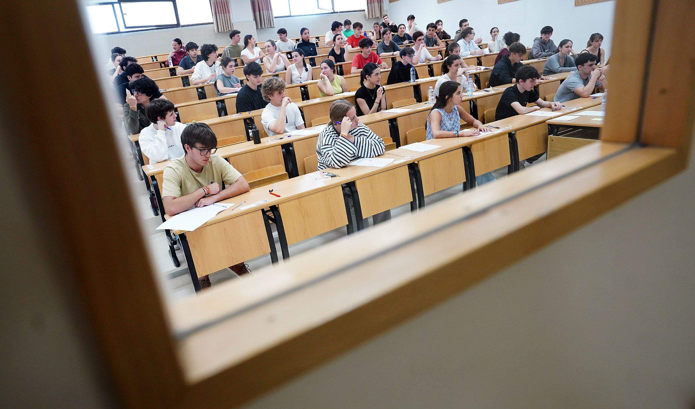 Probas da PAU, a nova selectividade, no campus de Pontevedra Probas da PAU, a nova selectividade, no campus de Pontevedra