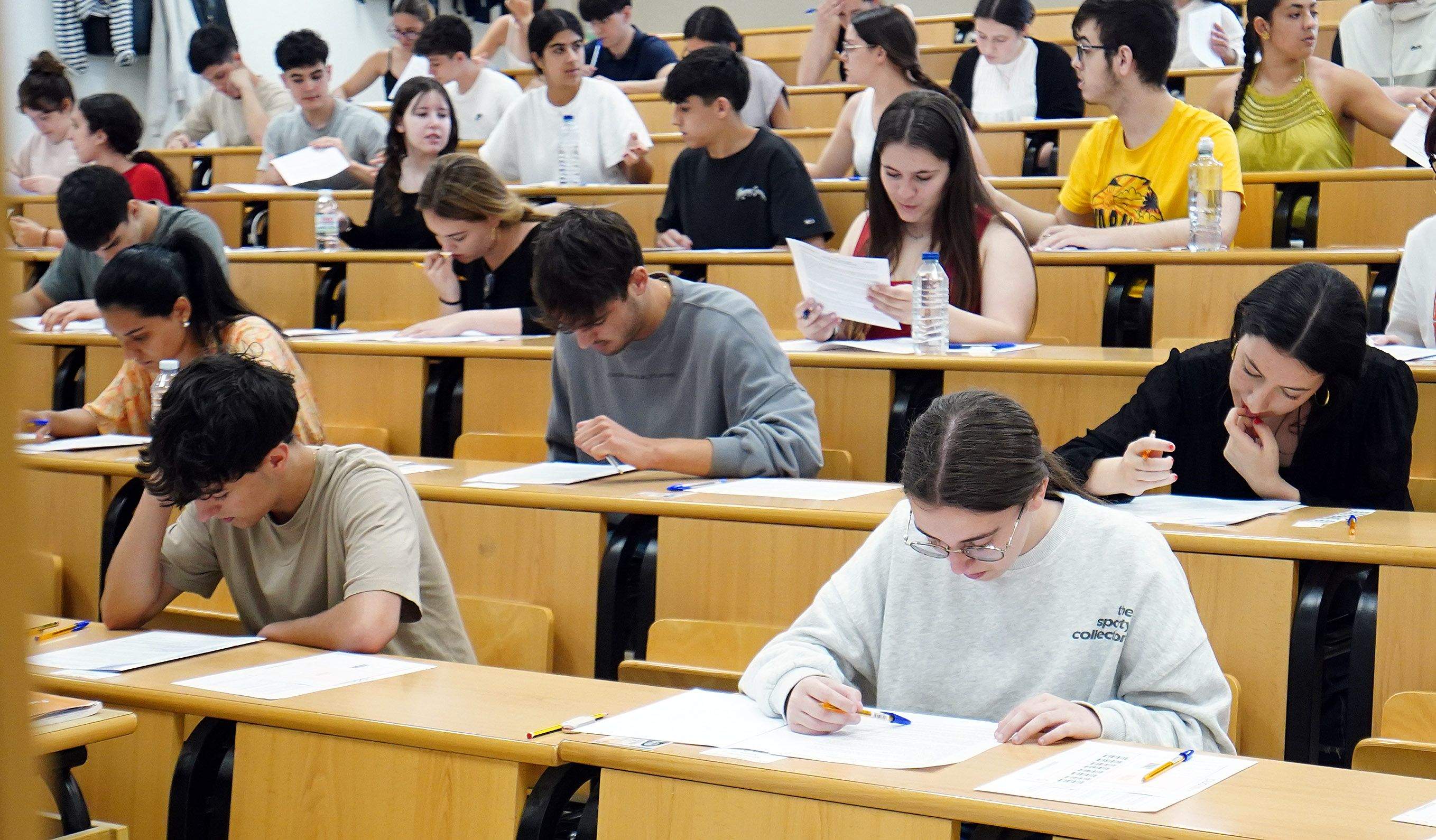 Probas da PAU, a nova selectividade, no campus de Pontevedra Probas da PAU, a nova selectividade, no campus de Pontevedra