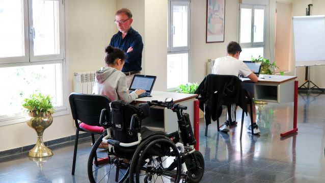 Estudiantes realizando el examen de la Prueba de Acceso a la Universidad (PAU) Estudiantes realizando el examen de la Prueba de Acceso a la Universidad (PAU)
