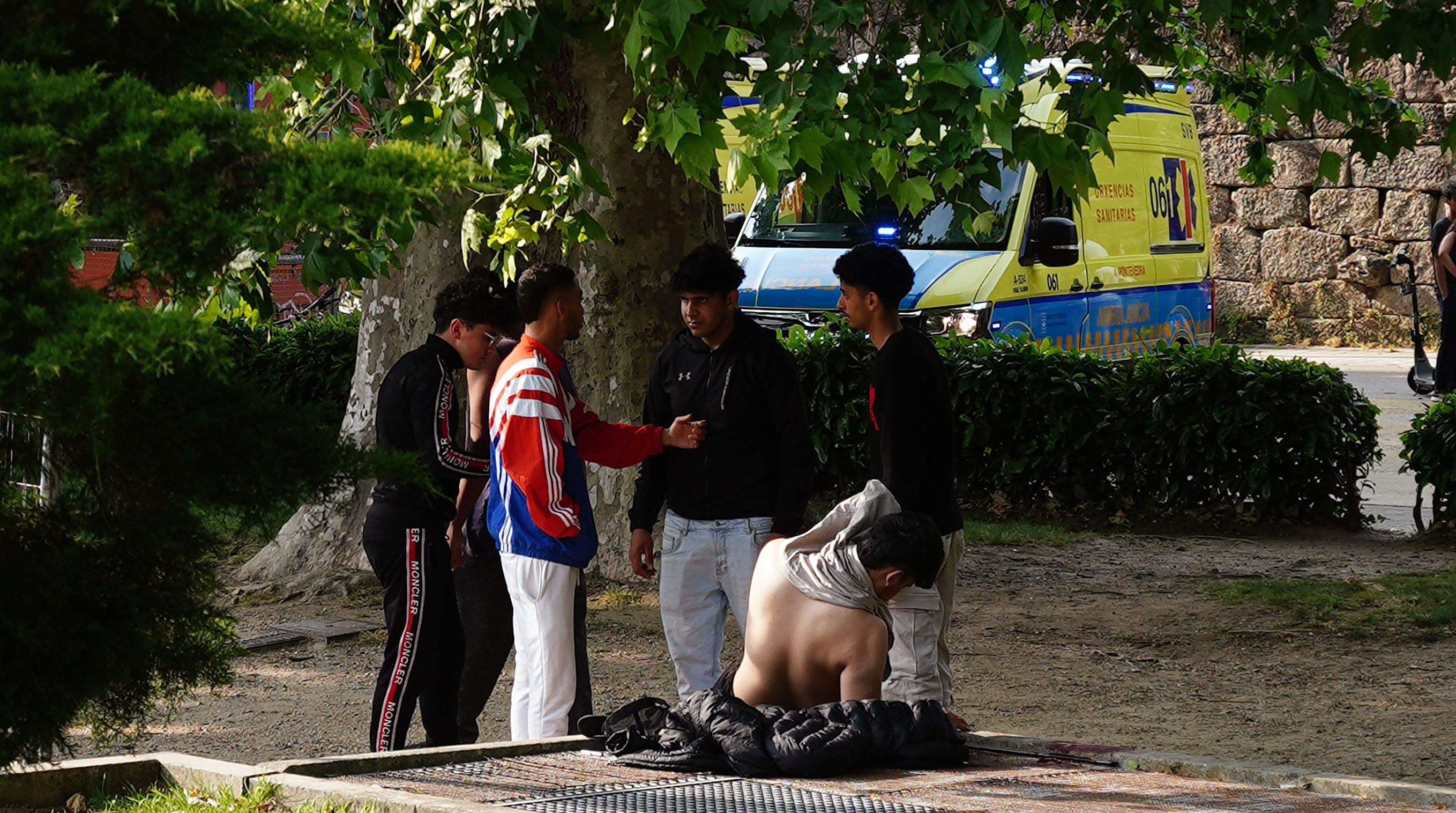 Feridos na pelexa entre bandas na praza de Barcelos