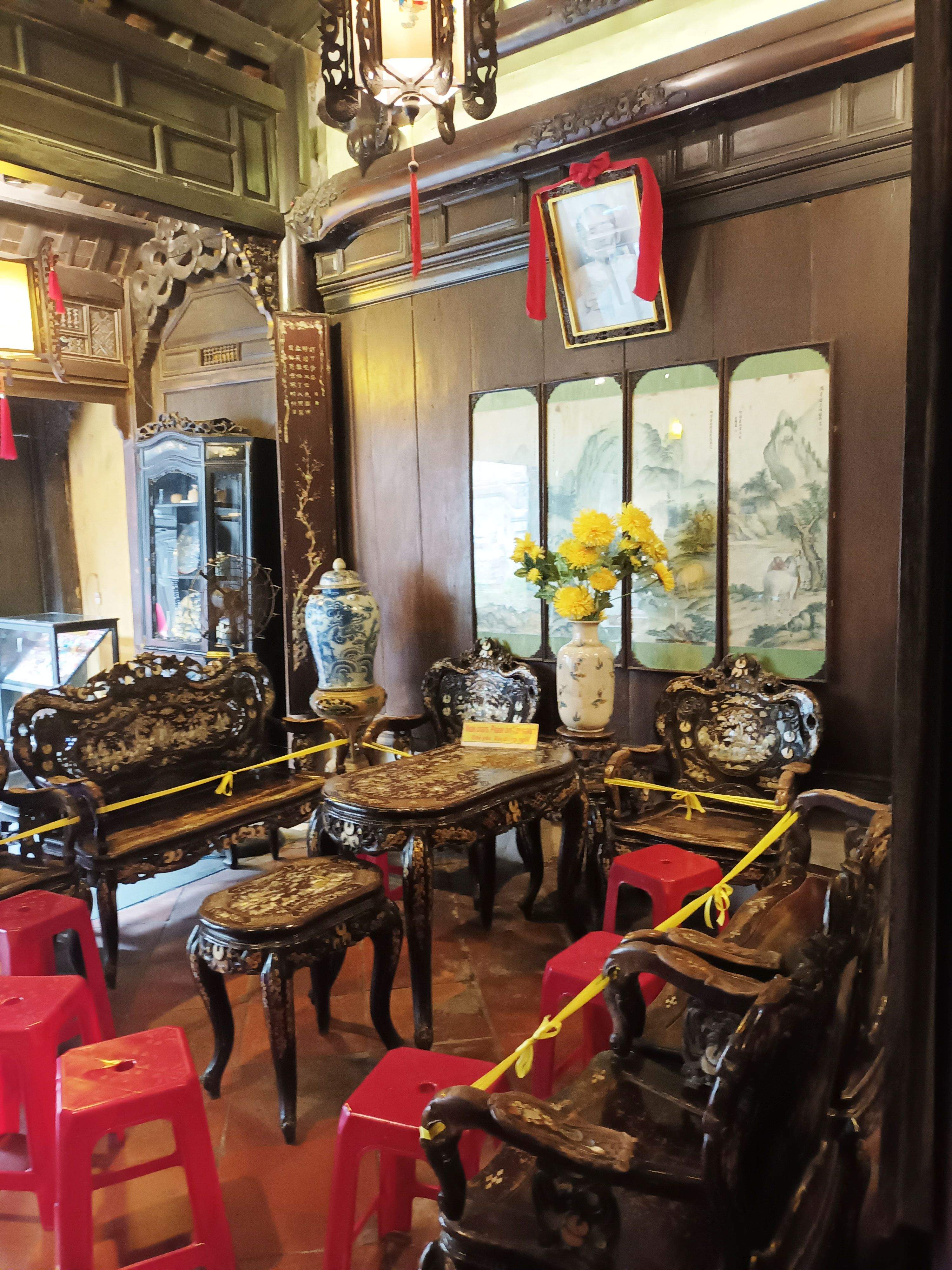Casa Phung Hưng  interior