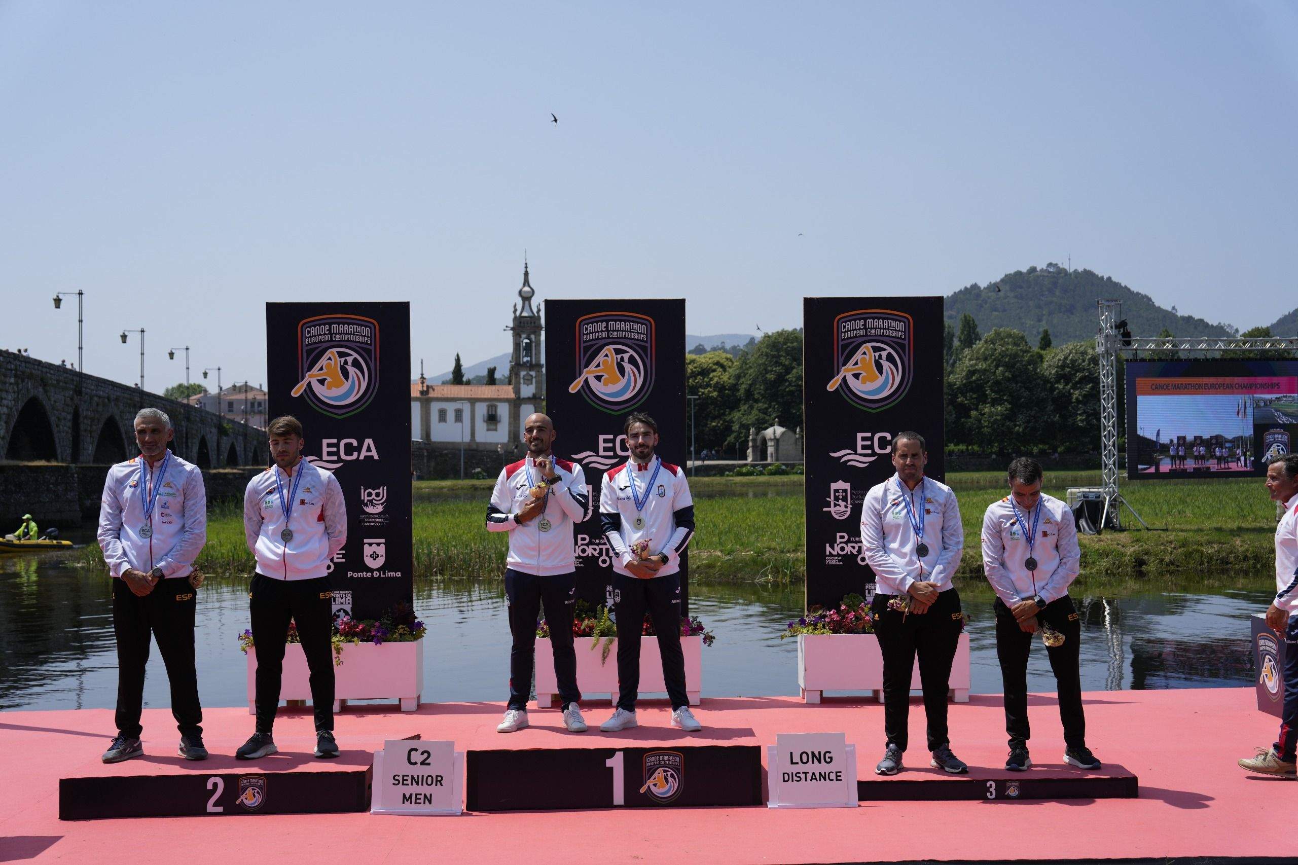 Podio del C2 sénior masculino en el Europeo de Ponte de Lima