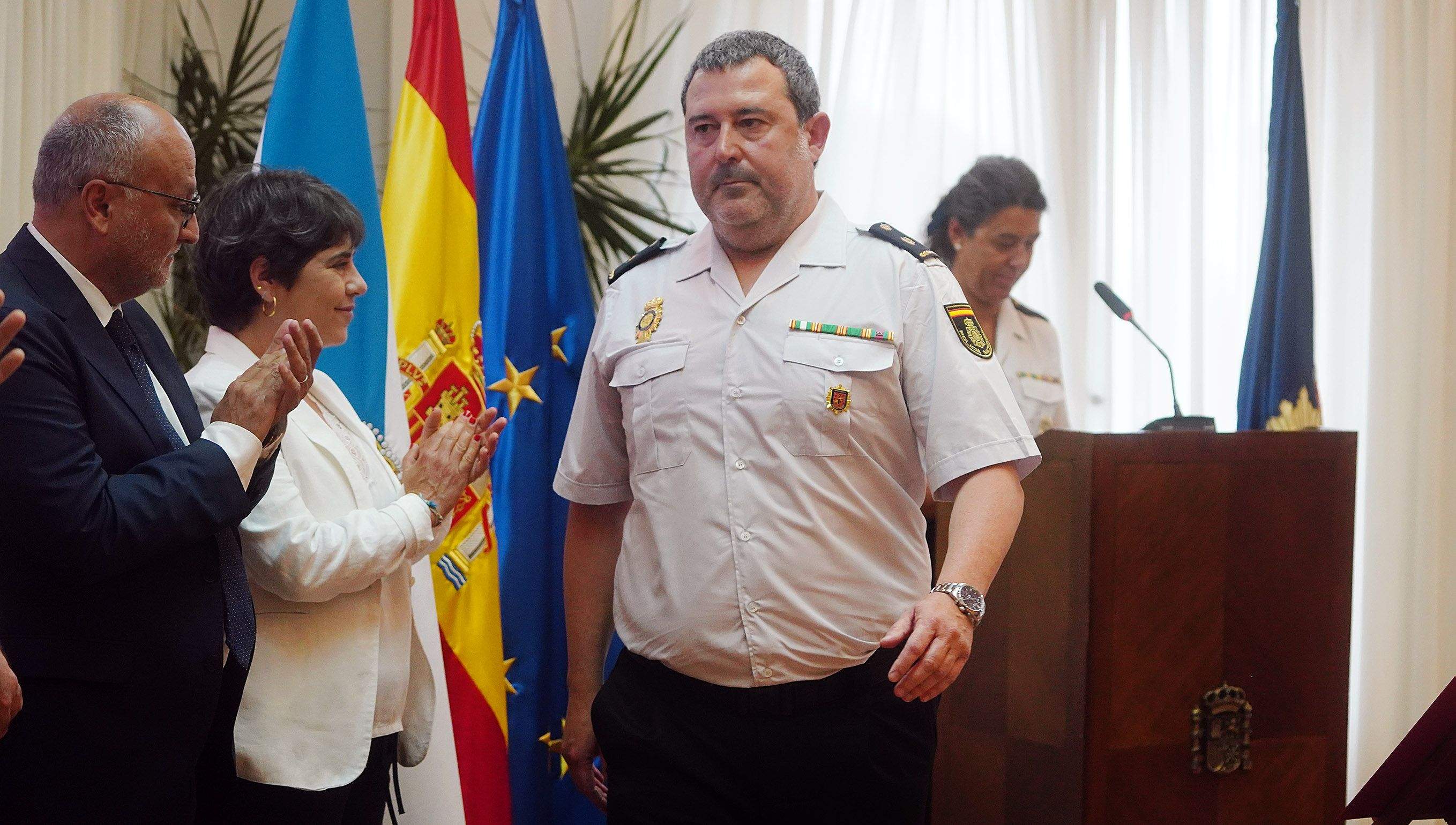 Toma de posesión de Javier de Santiago Laguillo como novo xefe da comisaría de Vilagarcía