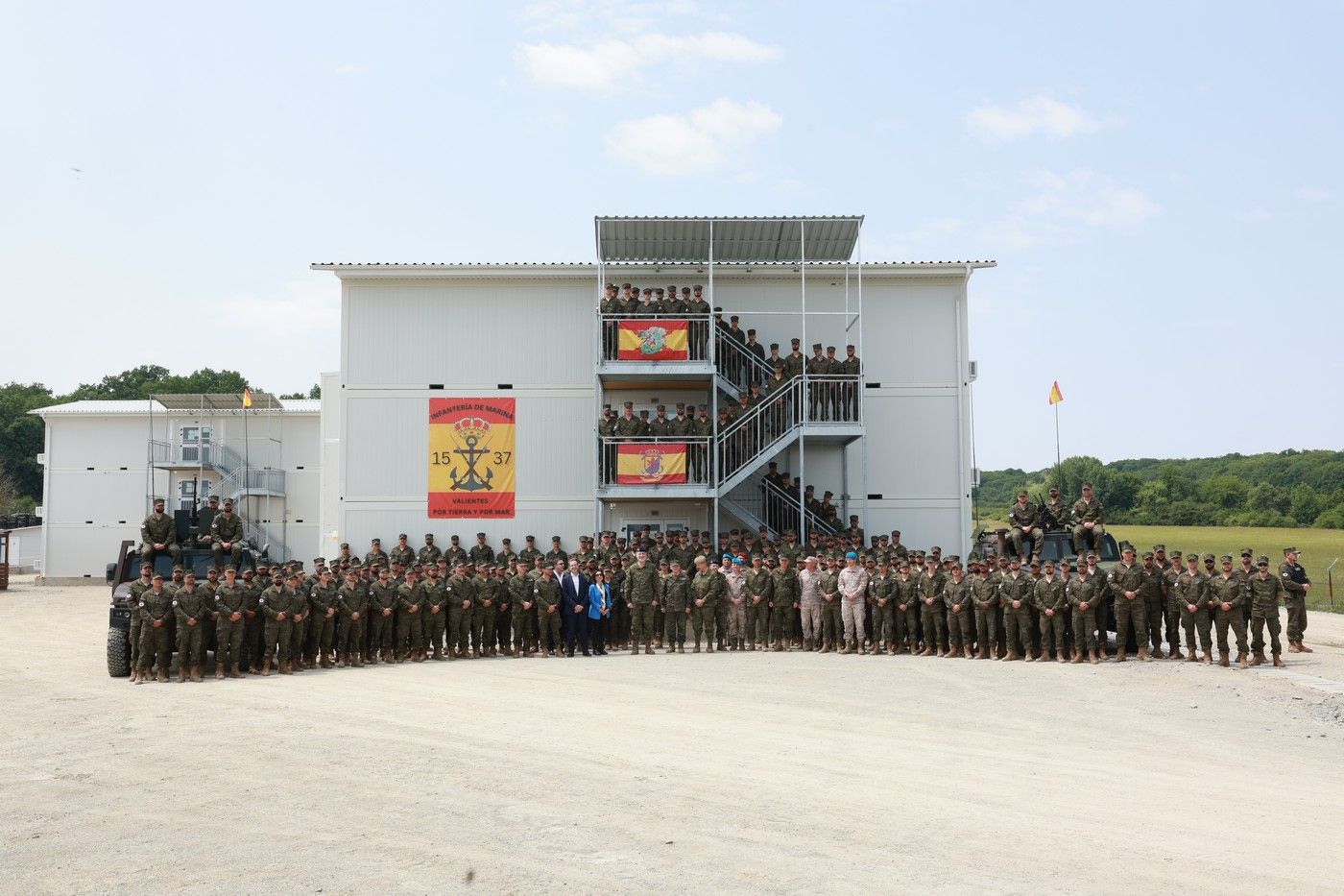 Visita del Rey a los contingentes del ejército en Rumanía y Eslovaquia Visita del Rey a los contingentes del ejército en Rumanía y Eslovaquia