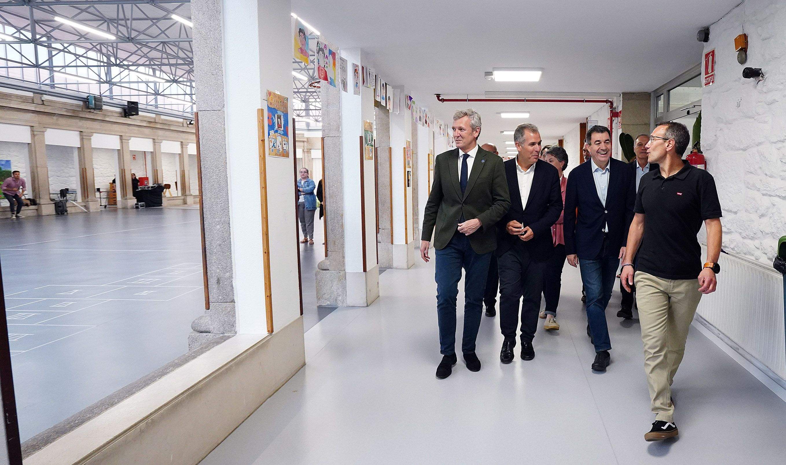 Visita de Alfonso Rueda ás obras no CEIP Froebel Visita de Alfonso Rueda ás obras no CEIP Froebel