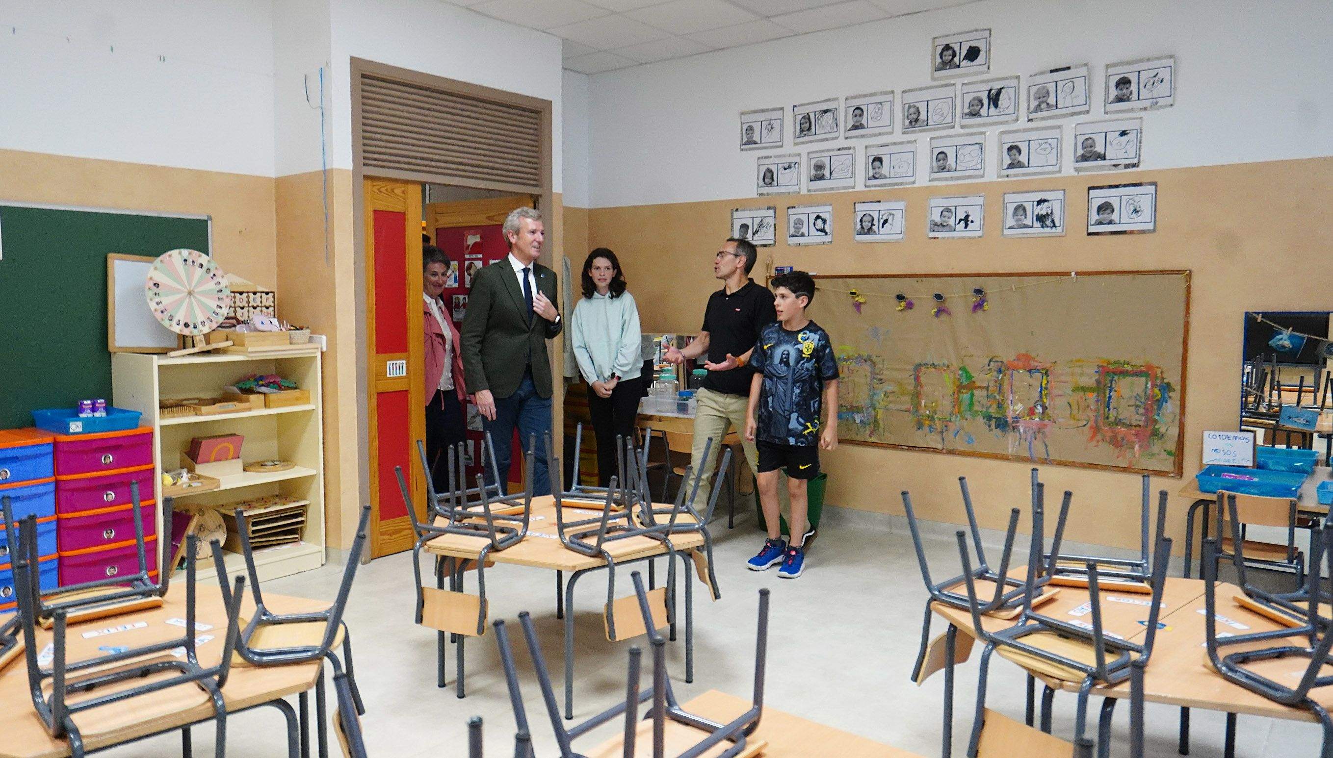 Visita de Alfonso Rueda ás obras no CEIP Froebel Visita de Alfonso Rueda ás obras no CEIP Froebel
