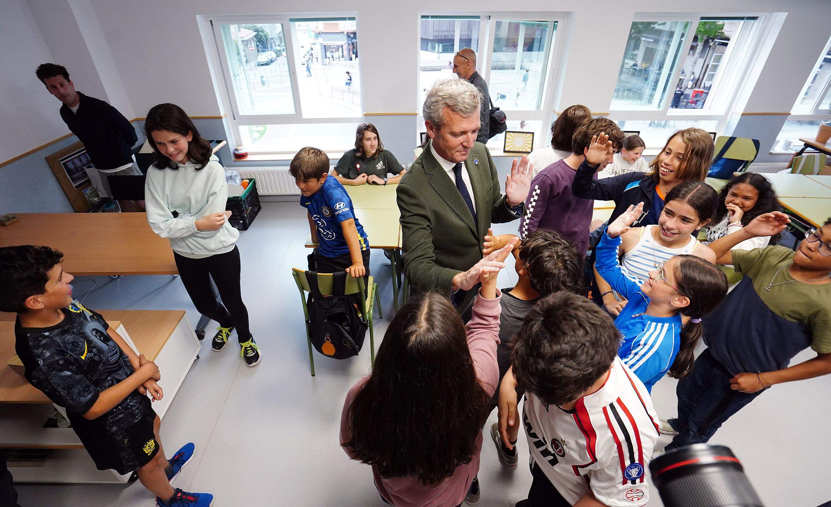 Visita de Alfonso Rueda ás obras no CEIP Froebel Visita de Alfonso Rueda ás obras no CEIP Froebel