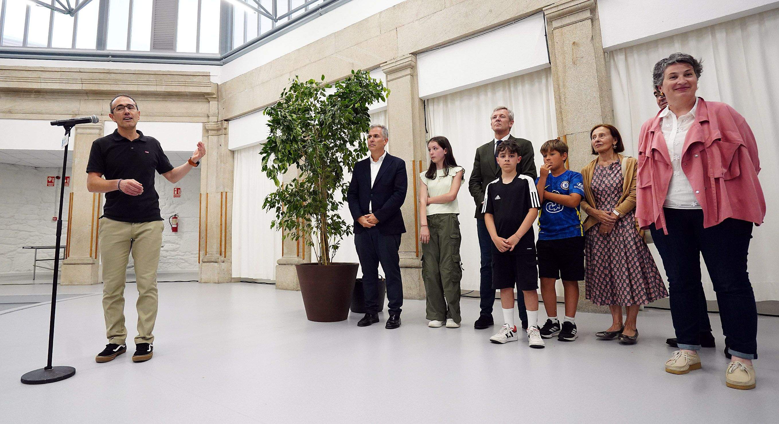 Visita de Alfonso Rueda ás obras no CEIP Froebel Visita de Alfonso Rueda ás obras no CEIP Froebel