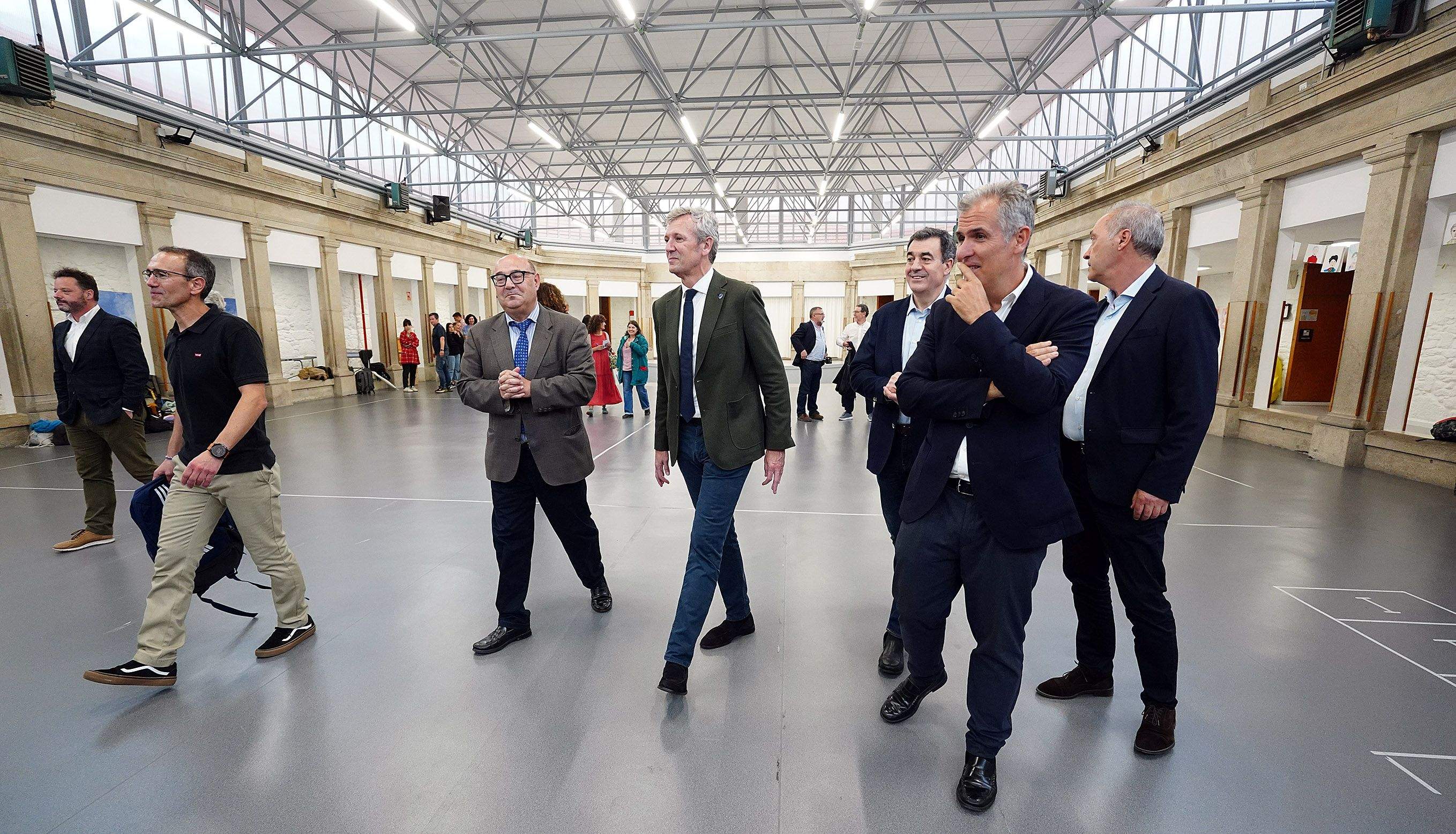 Visita de Alfonso Rueda ás obras no CEIP Froebel Visita de Alfonso Rueda ás obras no CEIP Froebel