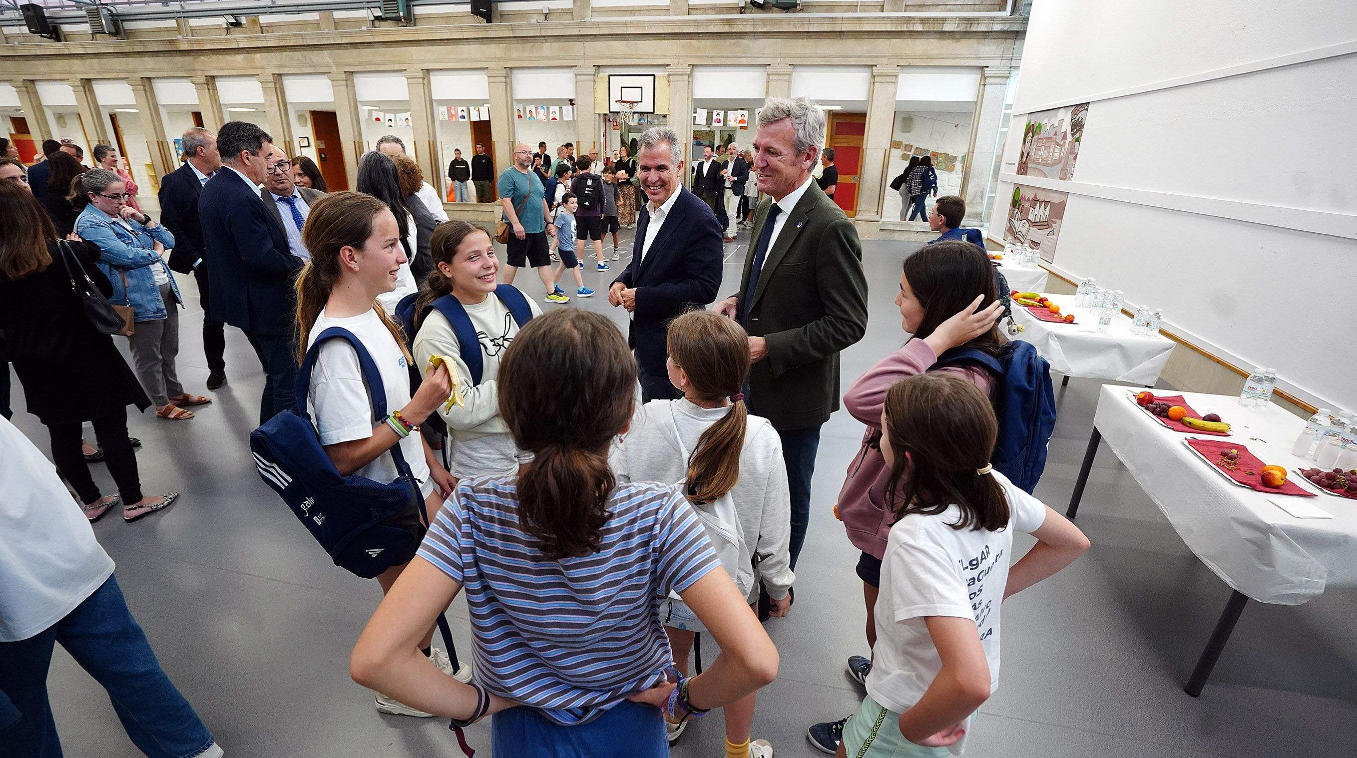 Visita de Alfonso Rueda ás obras no CEIP Froebel Visita de Alfonso Rueda ás obras no CEIP Froebel
