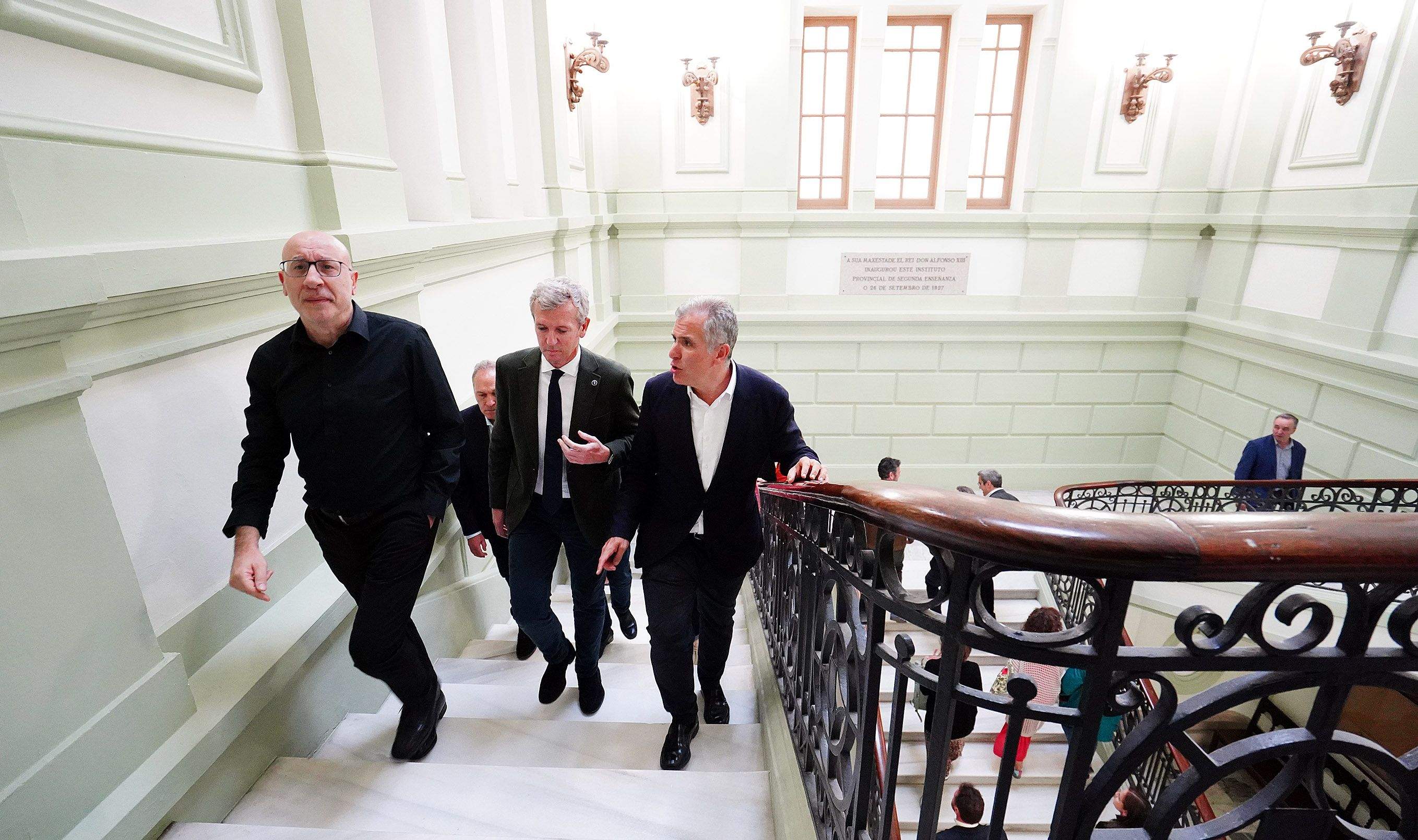 Visita de Alfonso Rueda ás obras no IES Valle-Inclán Visita de Alfonso Rueda ás obras no IES Valle-Inclán