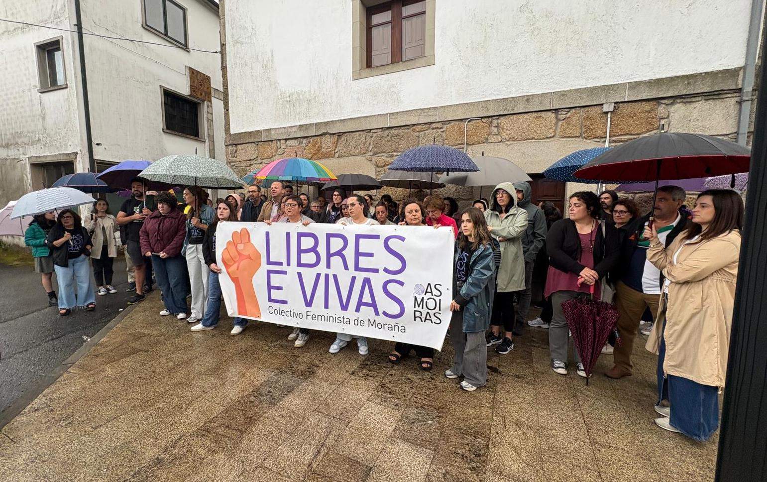 Concentración en Moraña polo crime machista de Campo Lameiro