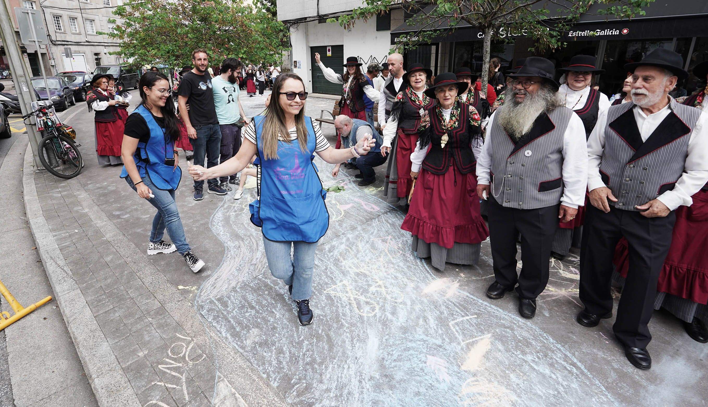 Actividade 'Pintar a traza do río' Valdecorvos