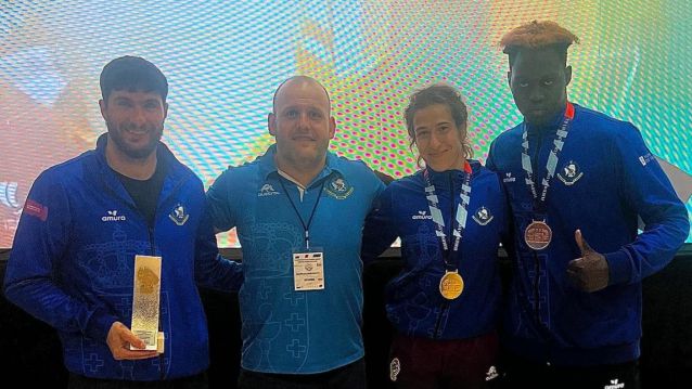 Representación del Club de Loita Pontevedra en el Campeonato de España