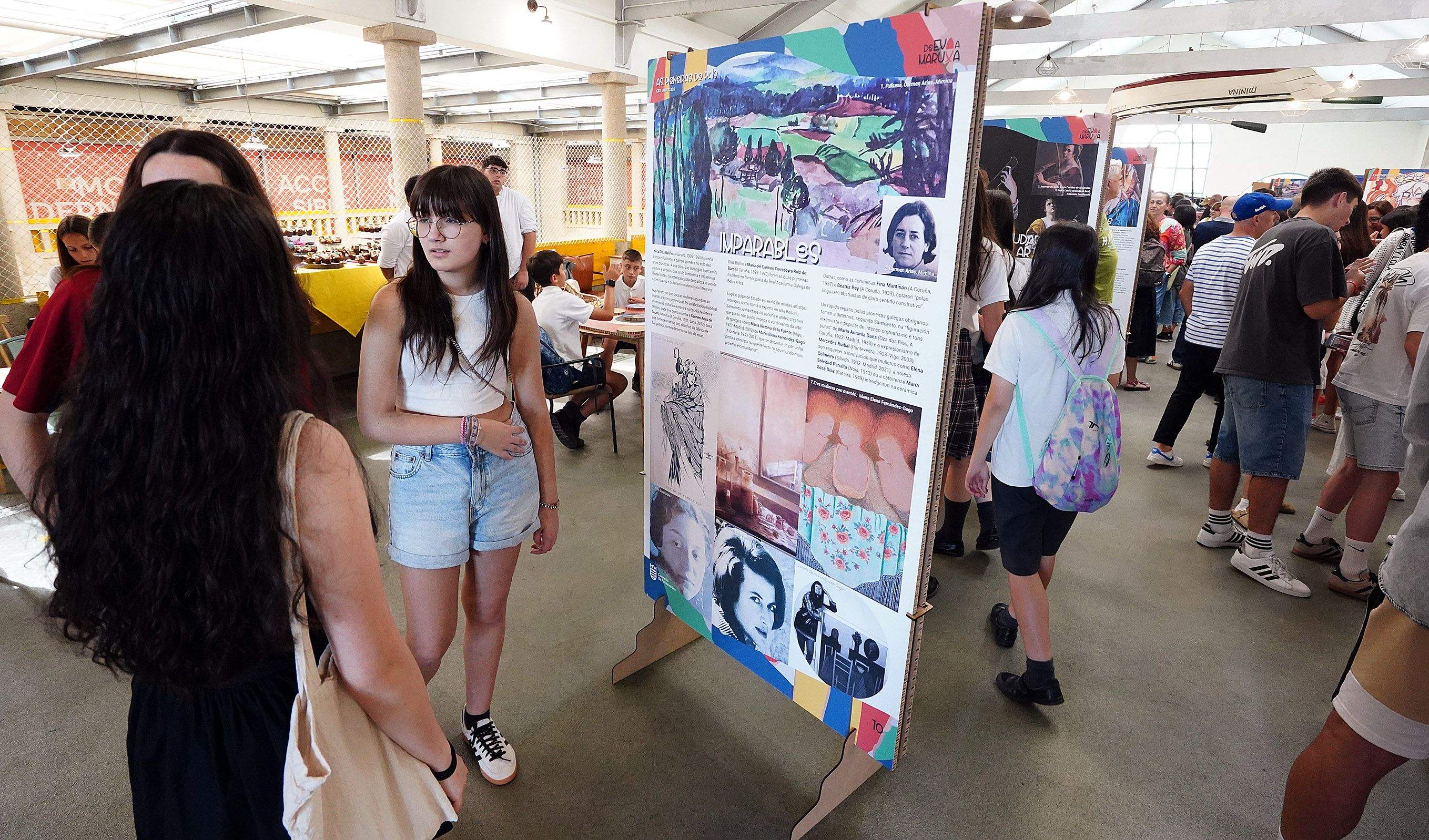 Exposición 'De Eva a Maruxa' no Mercado