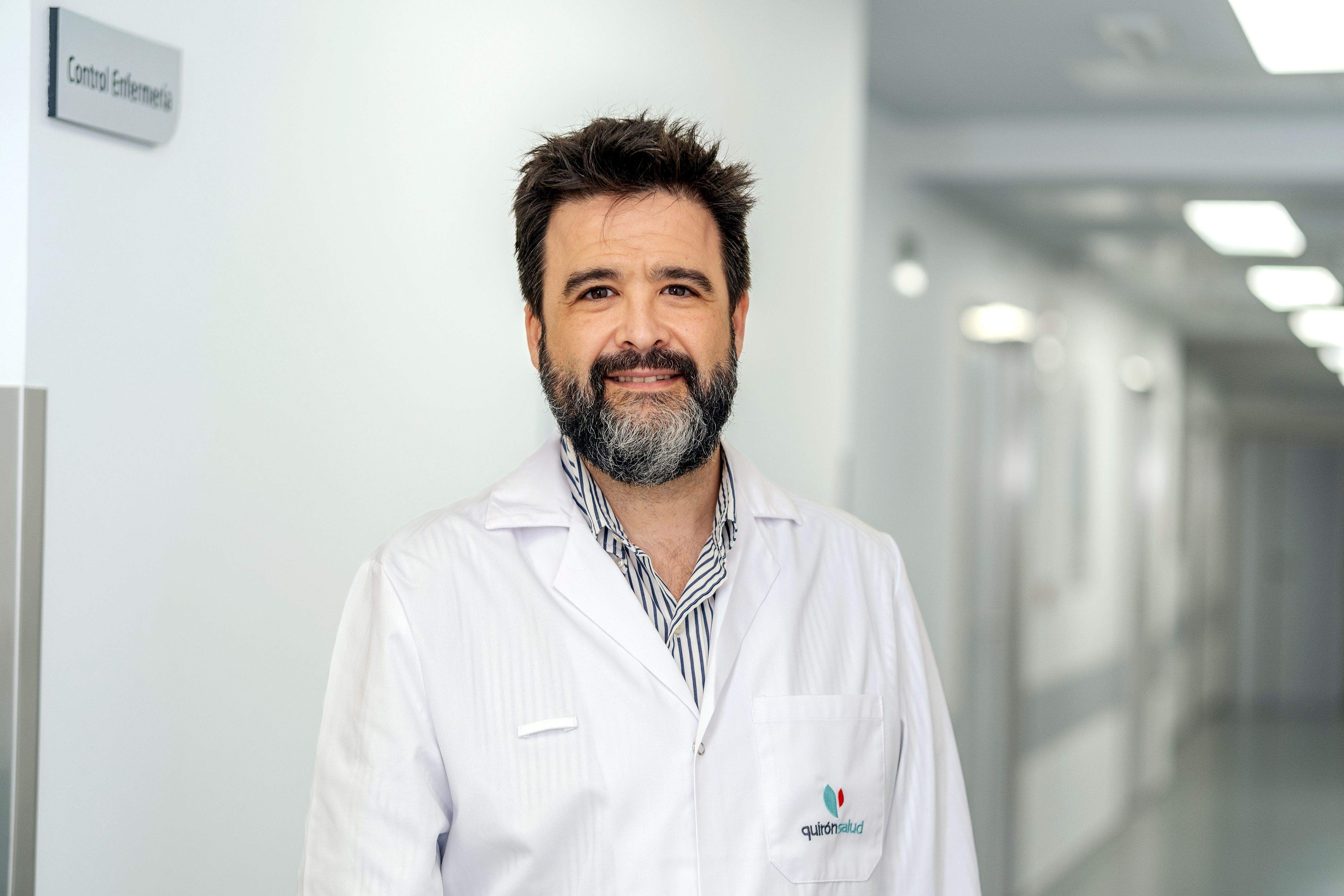 O doutor Alejandro Regueiro Domiìnguez